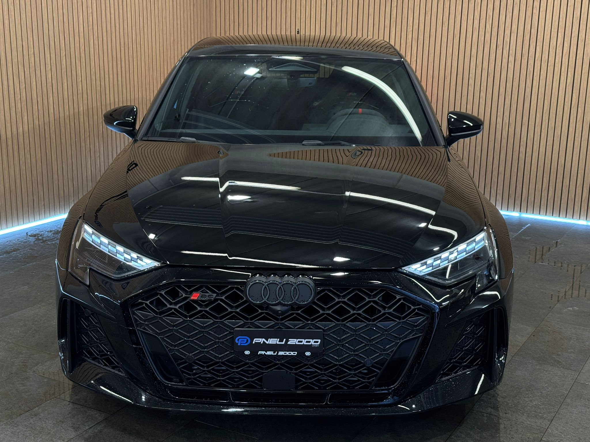 listing desktop thumbnail image 1