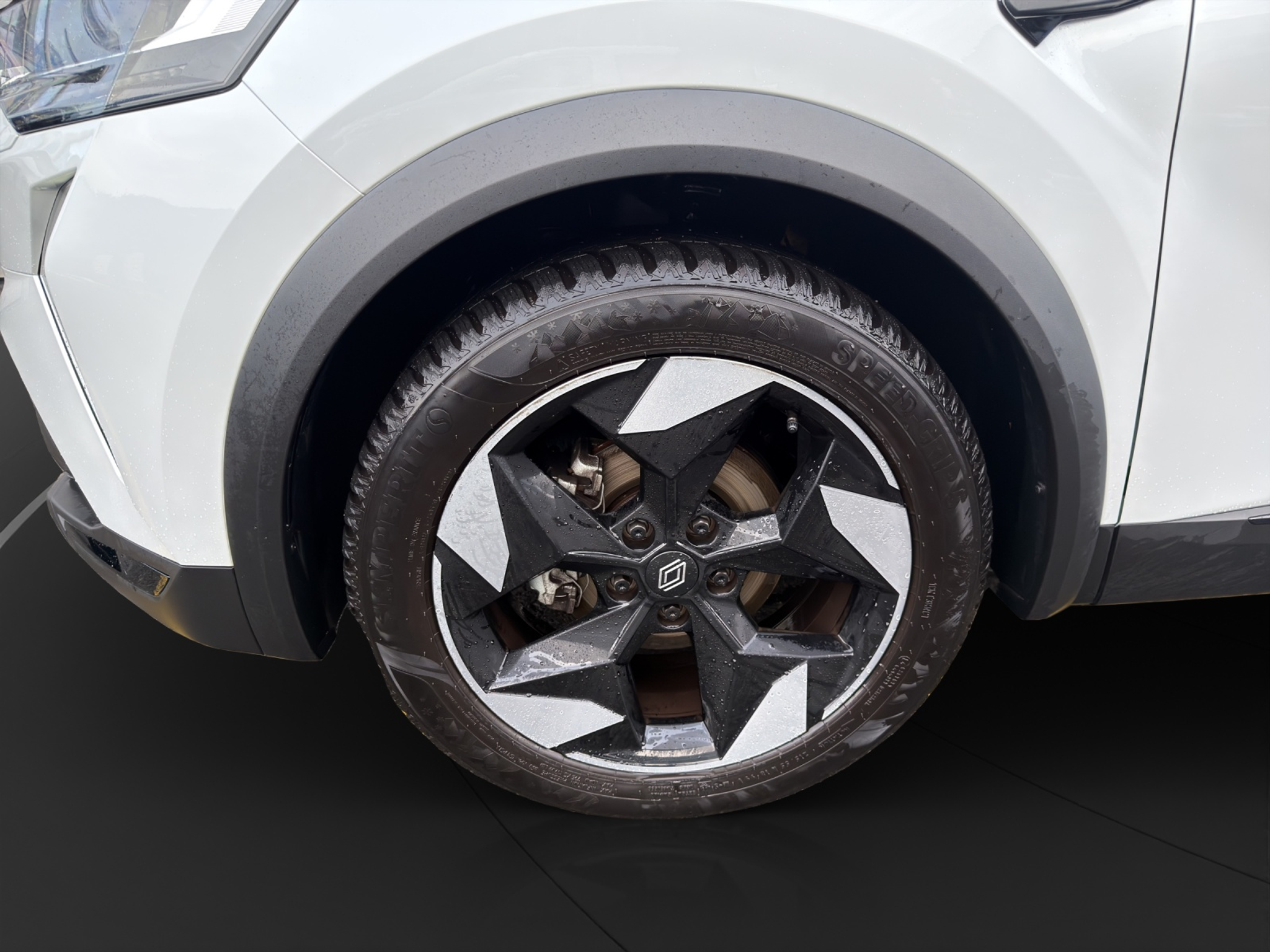 listing desktop thumbnail image 9