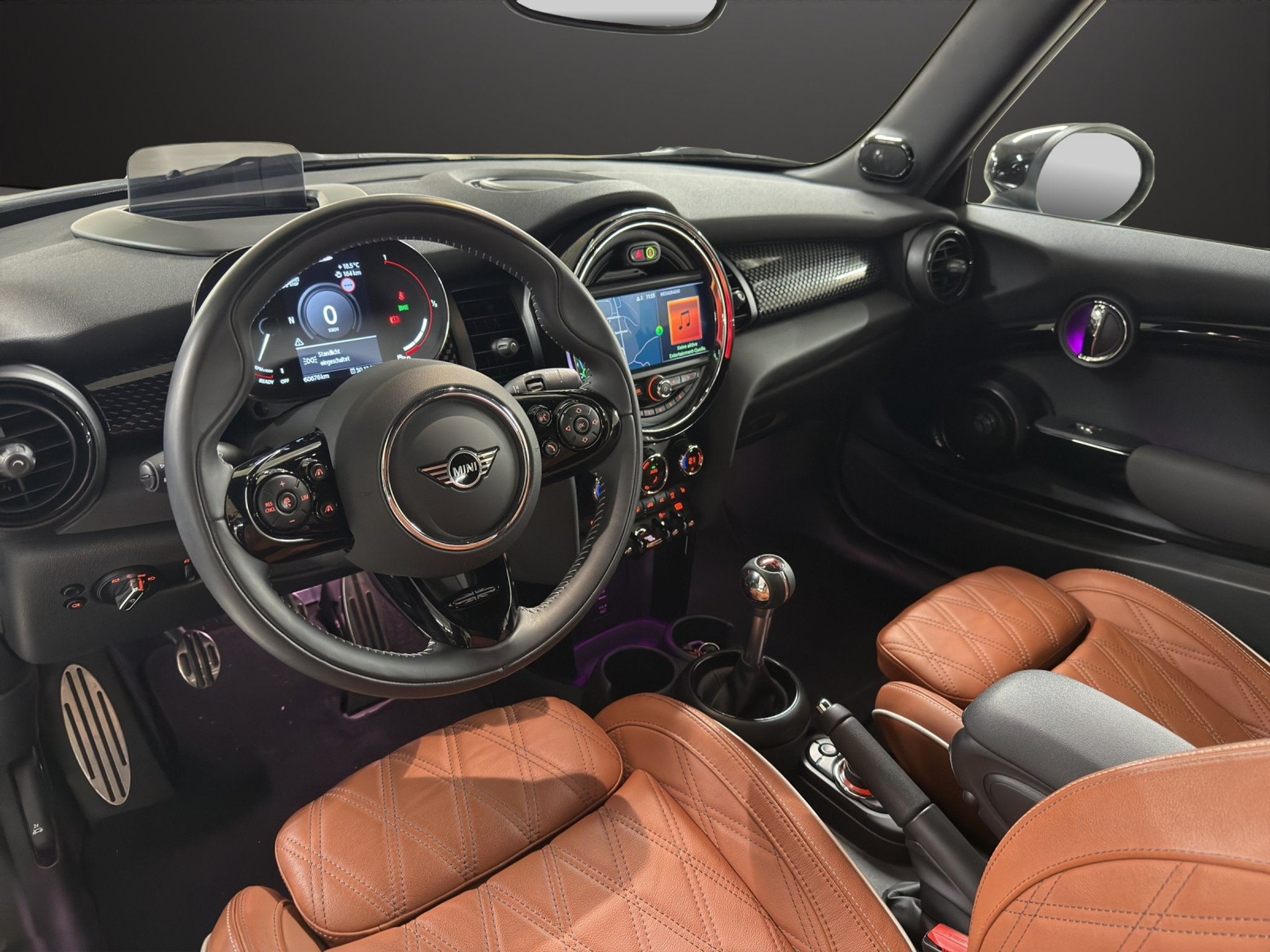 listing desktop thumbnail image 8