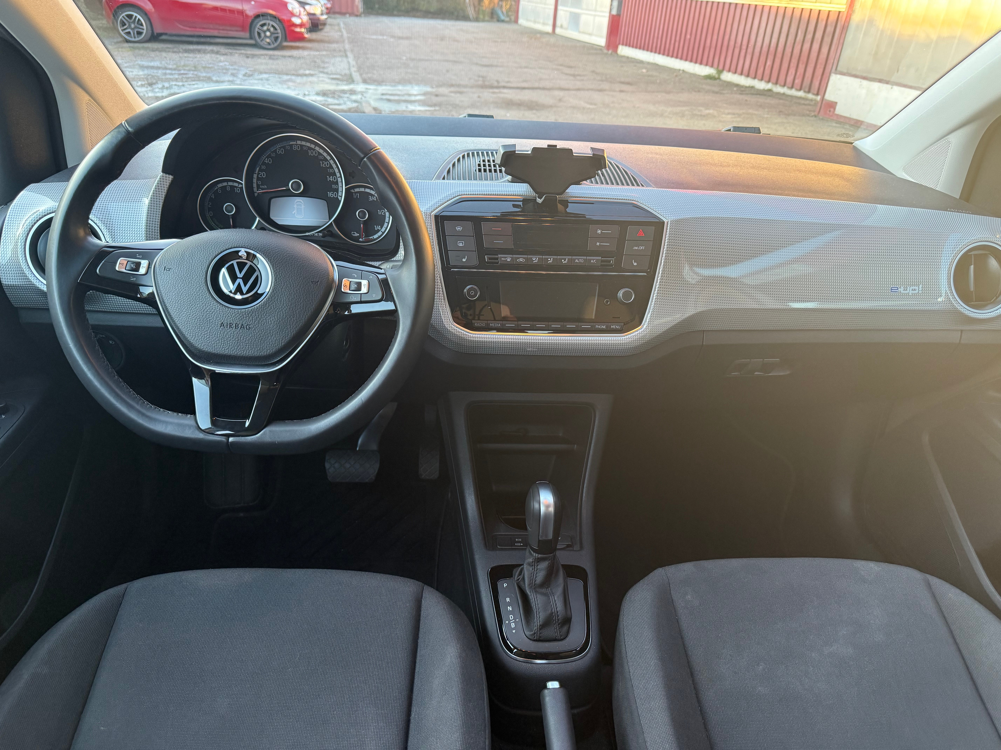 listing desktop thumbnail image 6