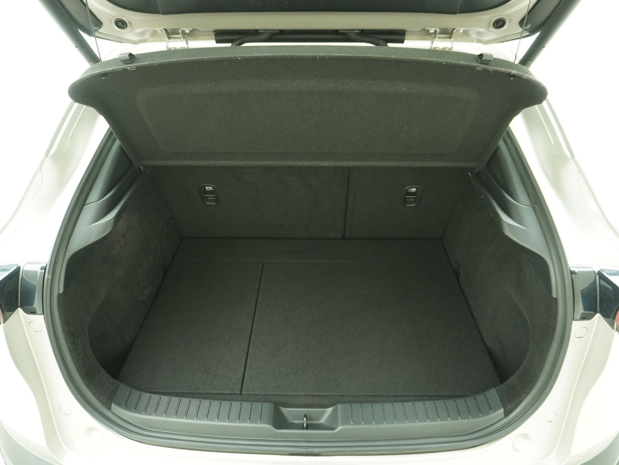 listing desktop thumbnail image 8