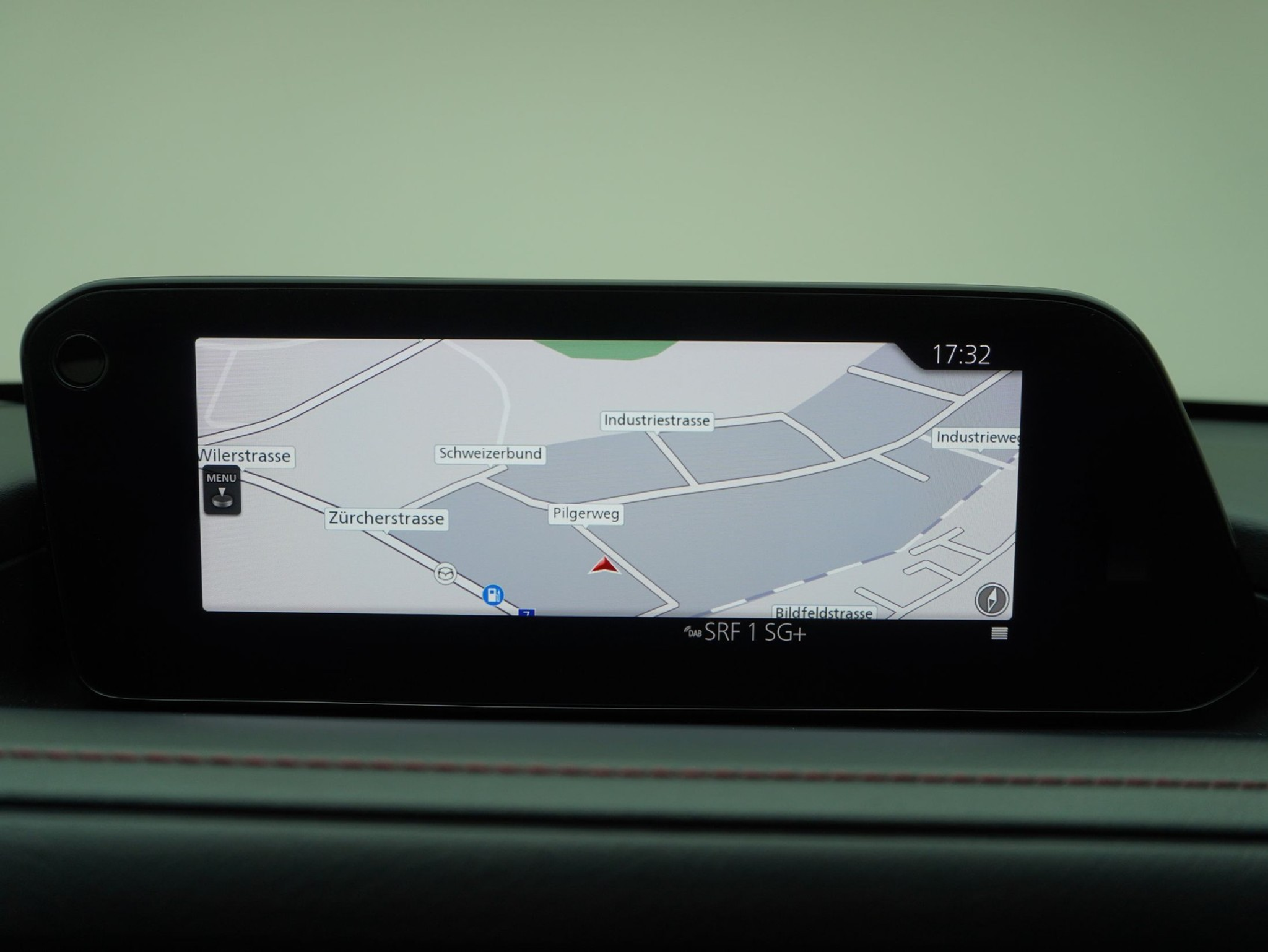 listing desktop thumbnail image 13