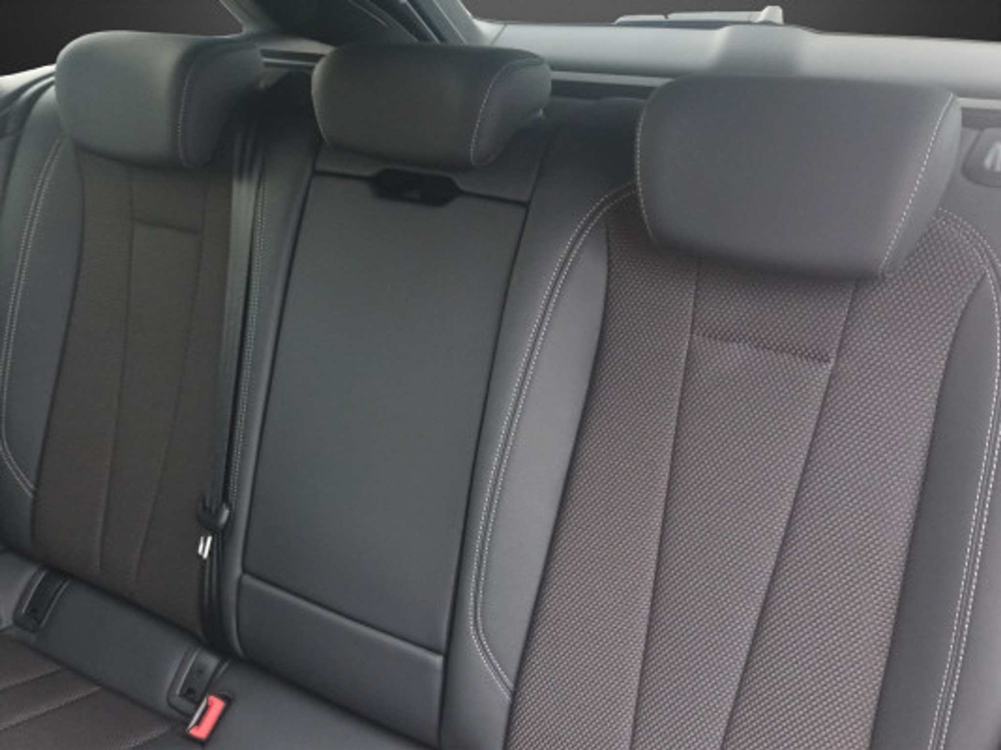 listing desktop thumbnail image 9