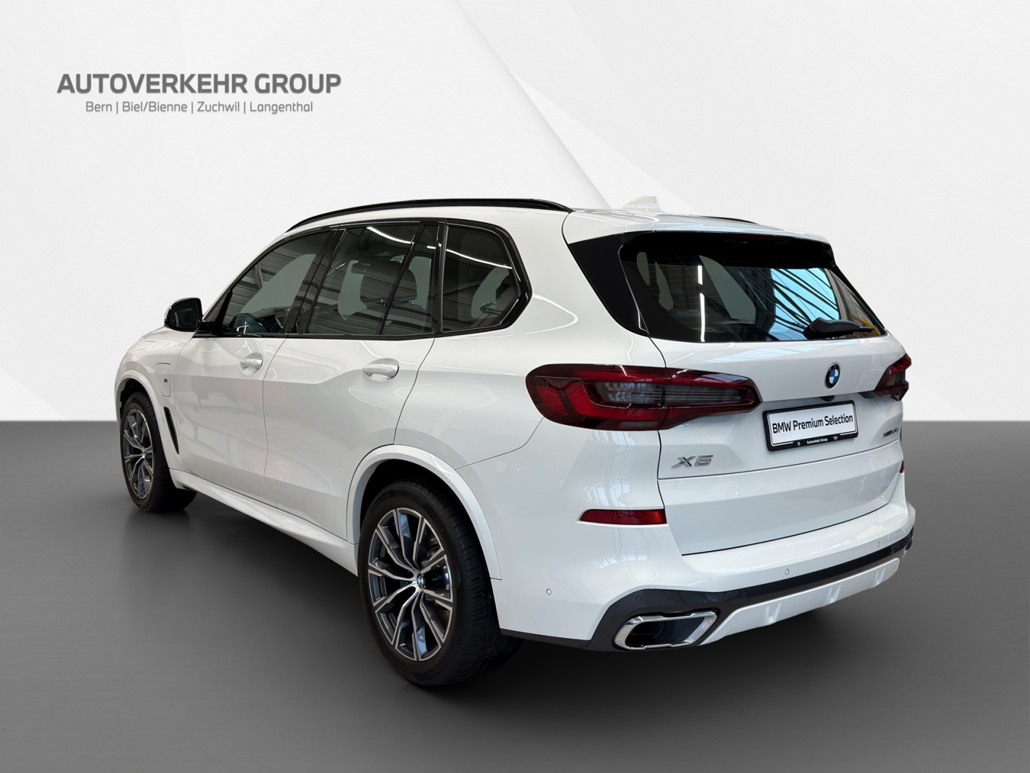 listing desktop thumbnail image 3