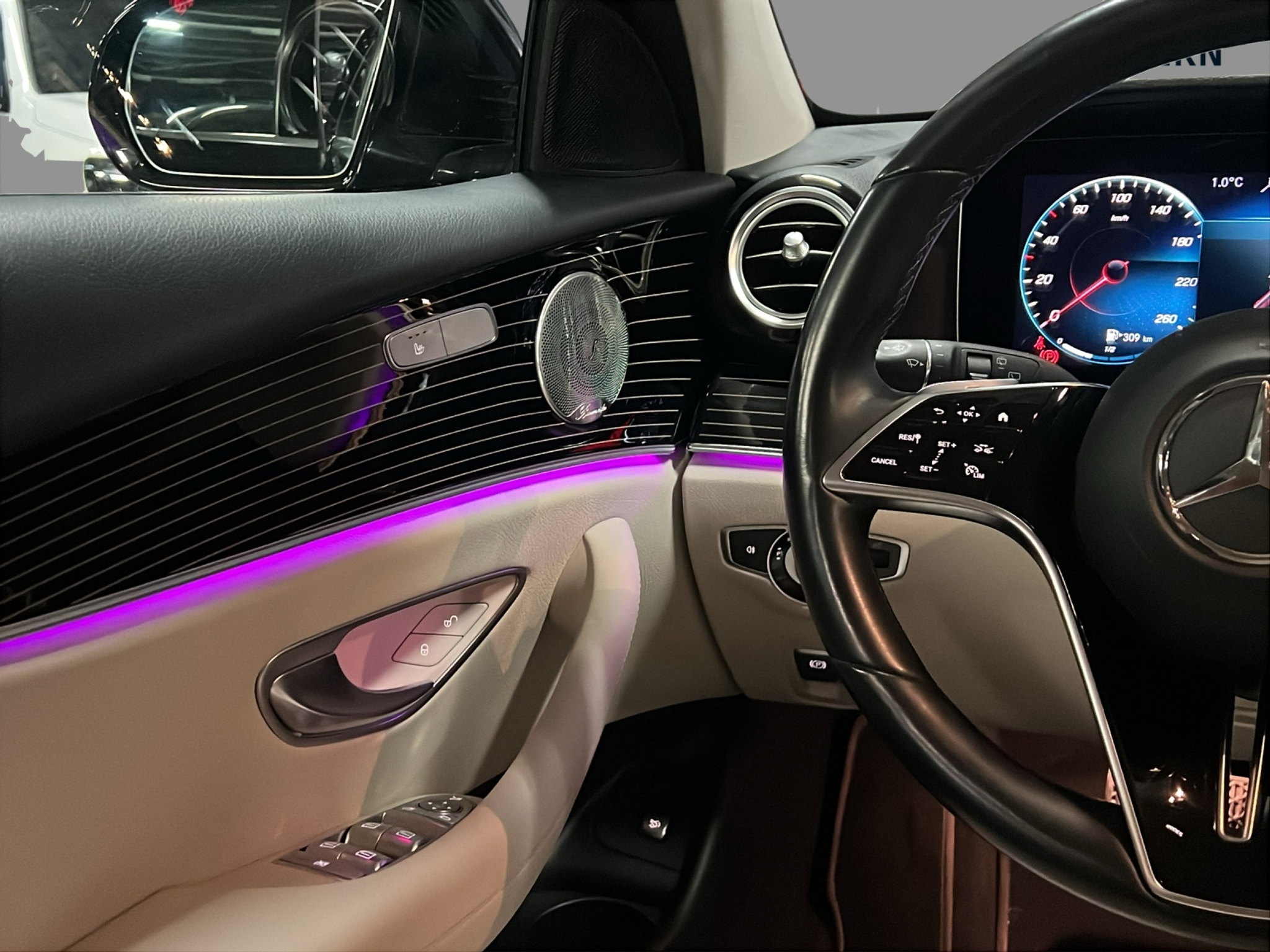 listing desktop thumbnail image 14