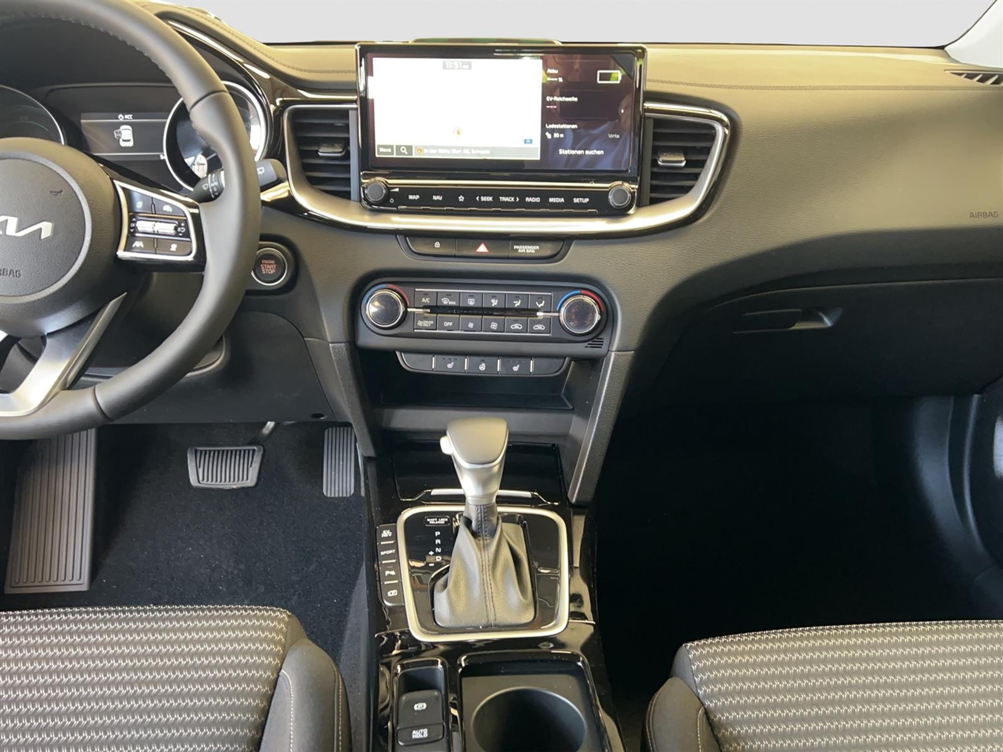 listing desktop thumbnail image 10