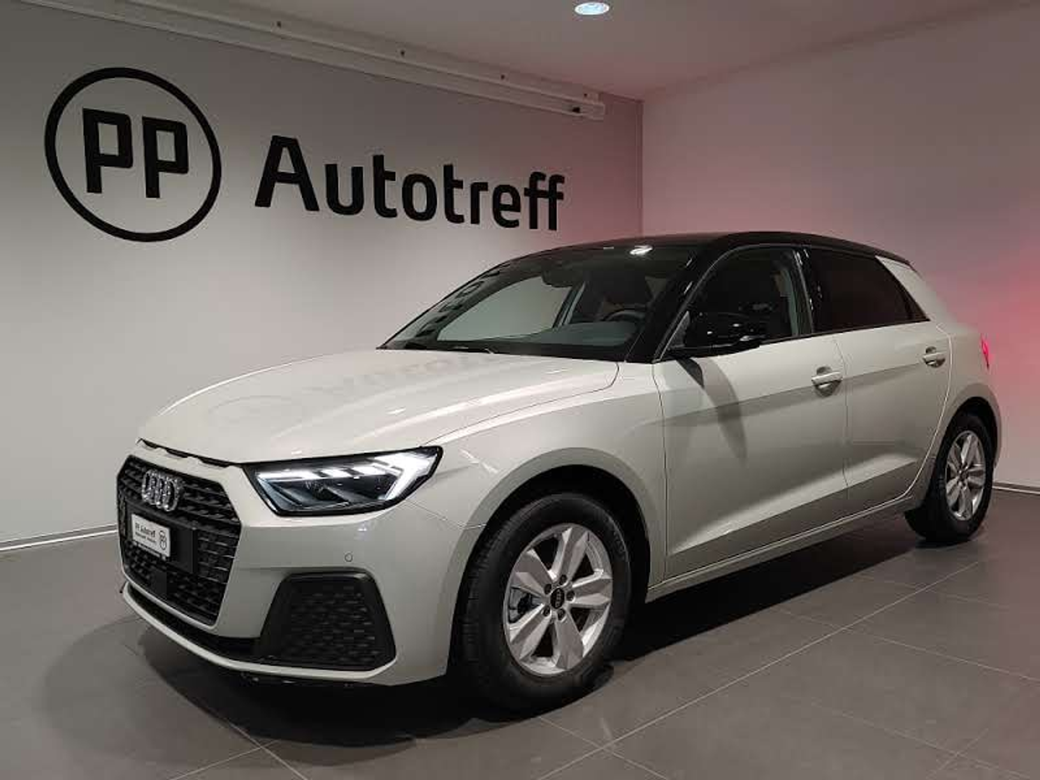 listing desktop thumbnail image 1