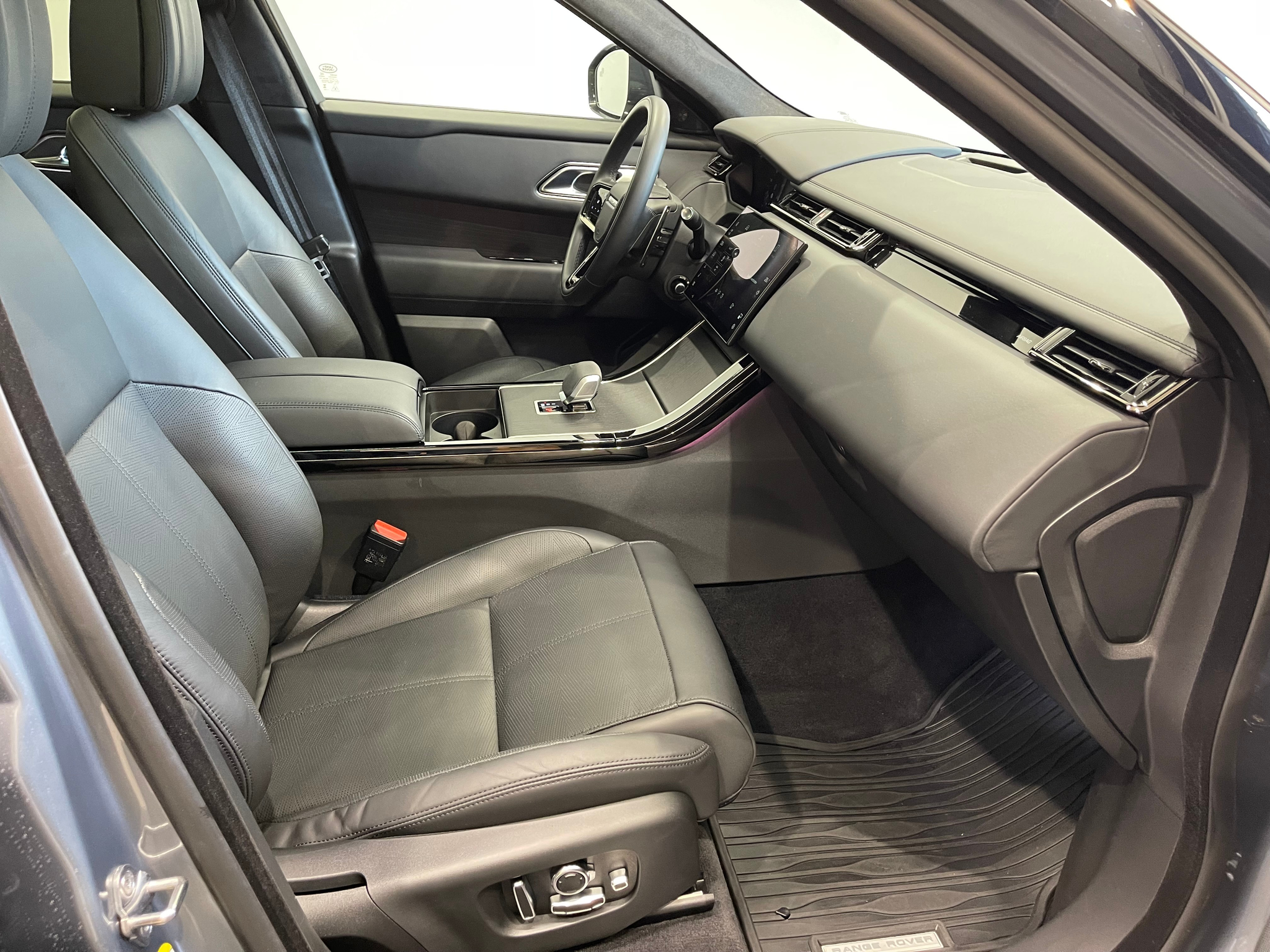 listing desktop thumbnail image 11