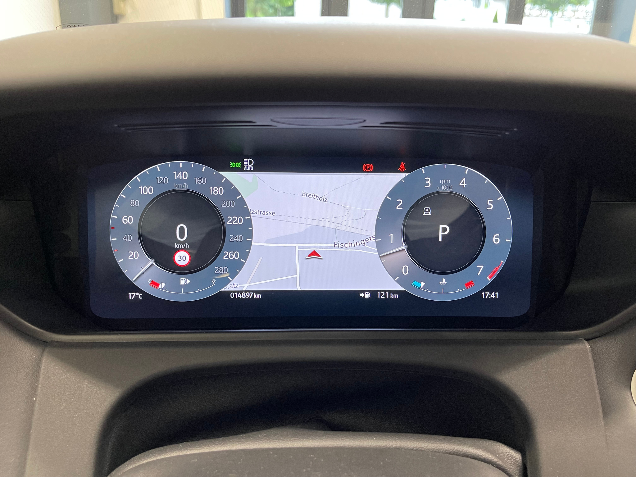 listing desktop thumbnail image 18