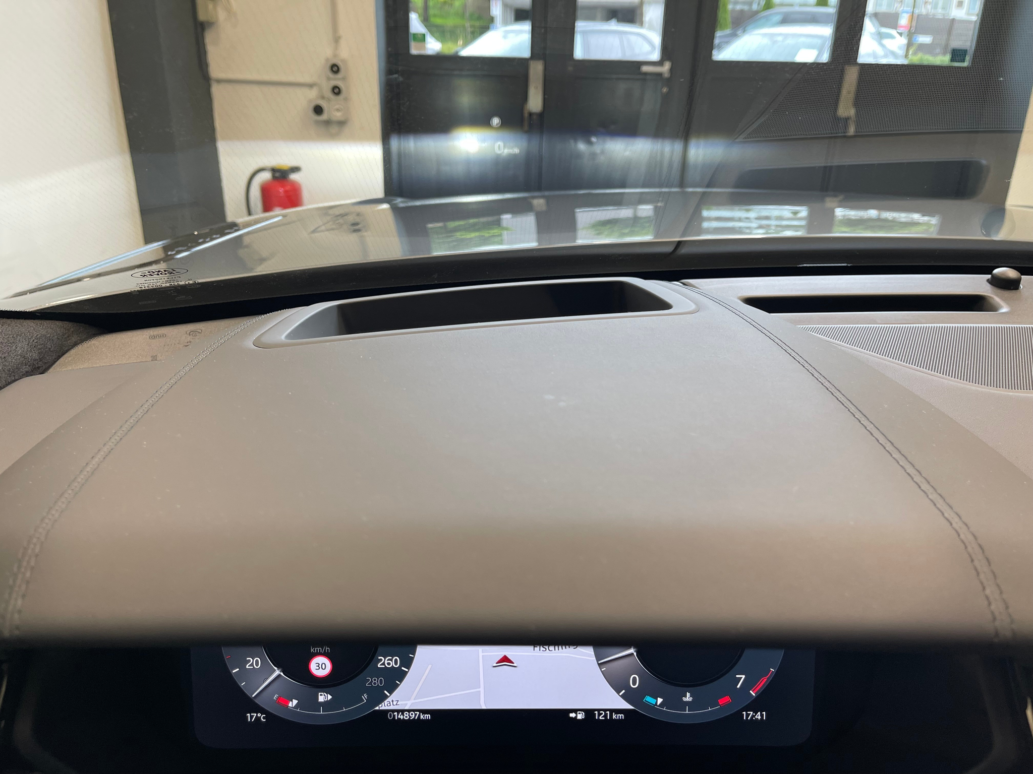 listing desktop thumbnail image 14