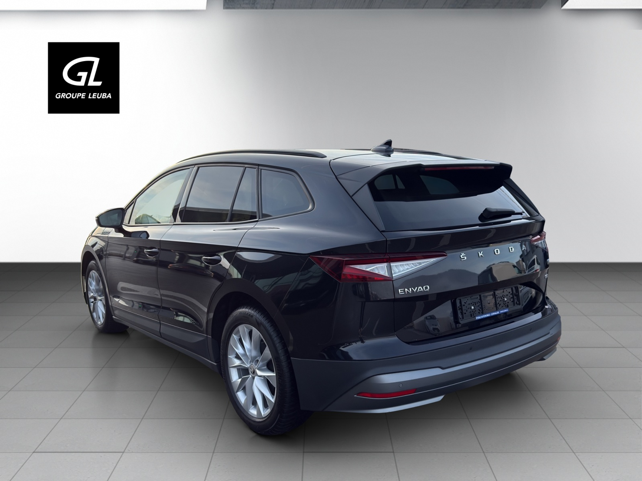 listing desktop thumbnail image 1