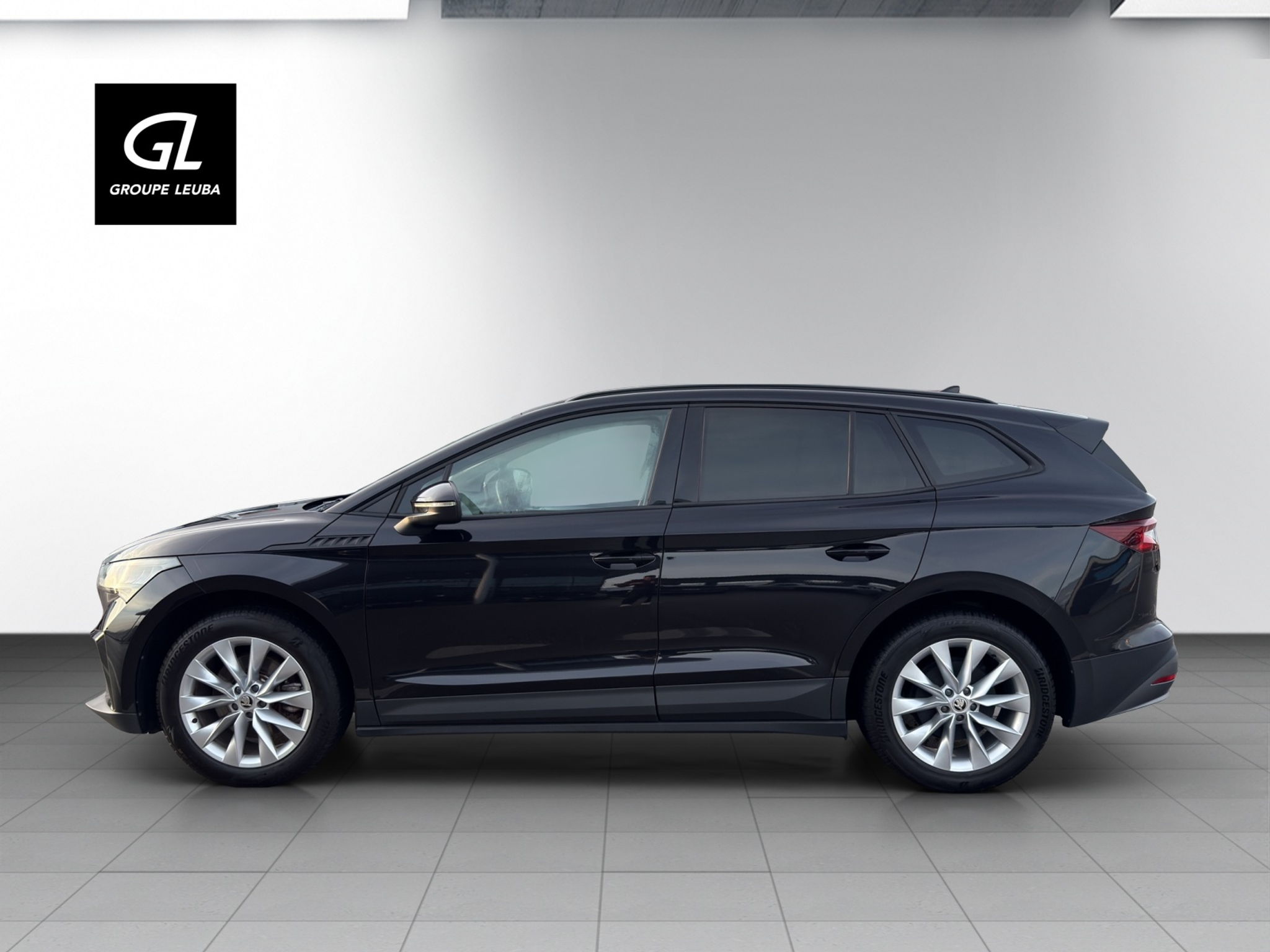 listing desktop thumbnail image 4