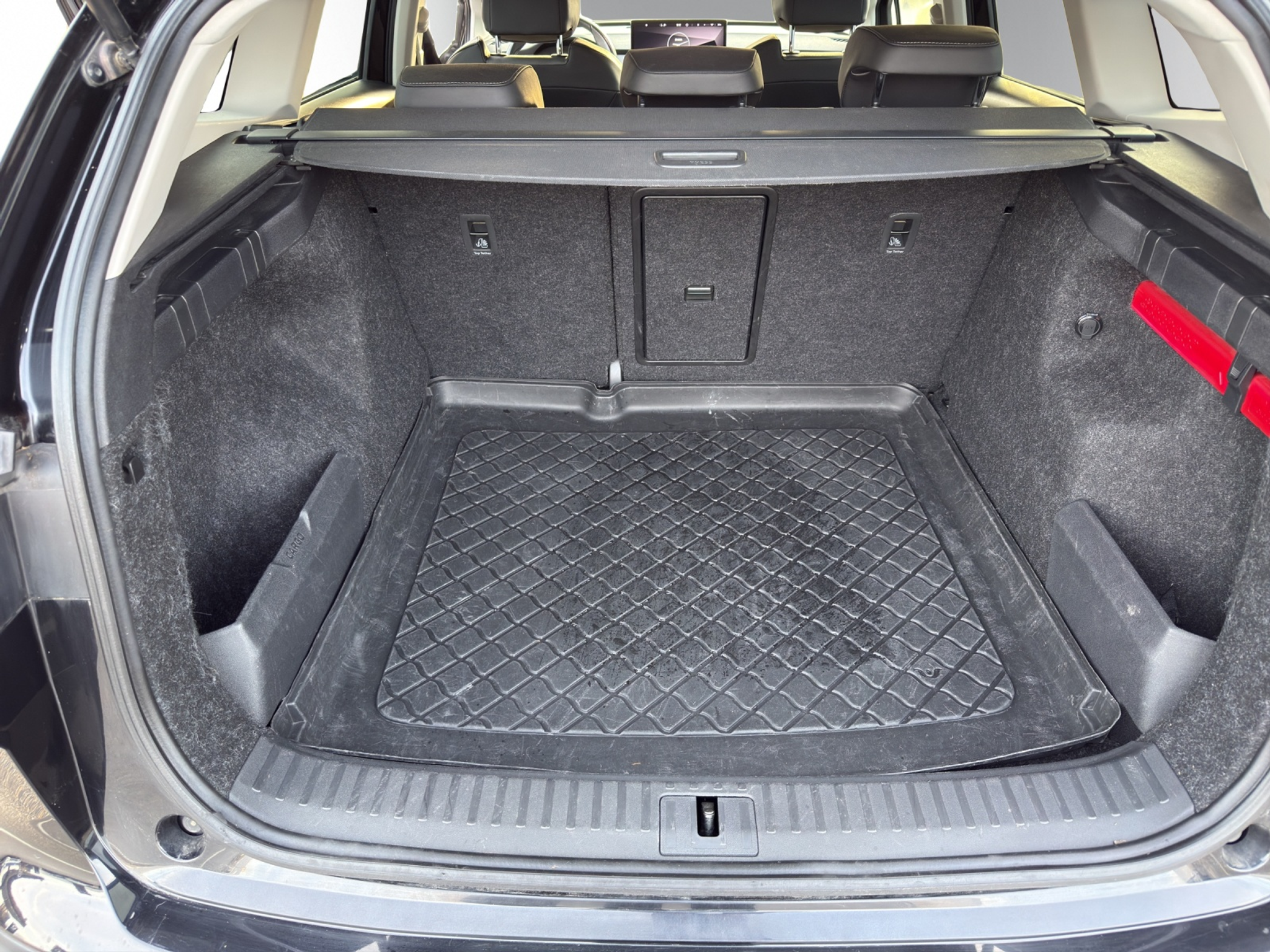 listing desktop thumbnail image 10