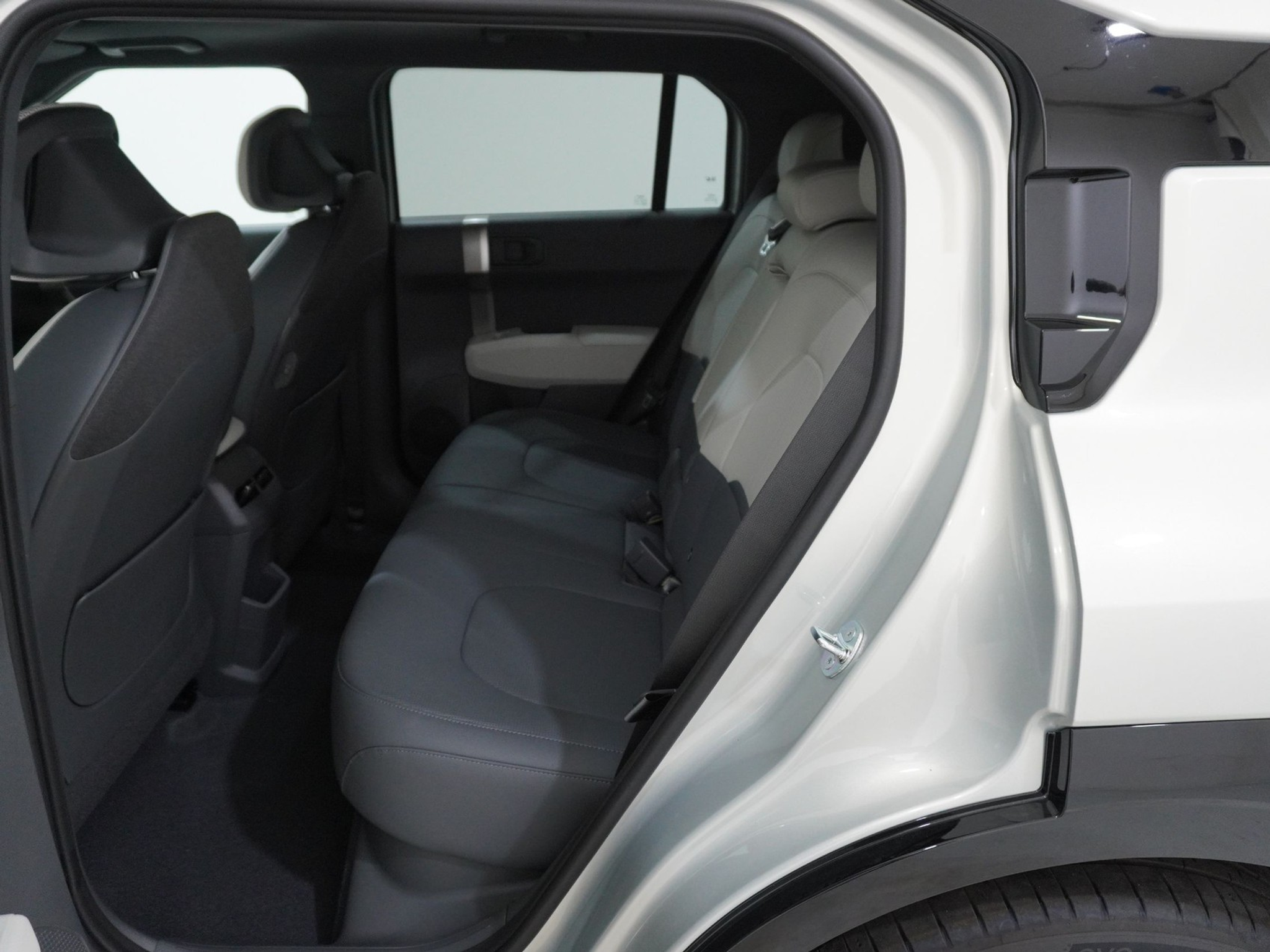 listing desktop thumbnail image 14