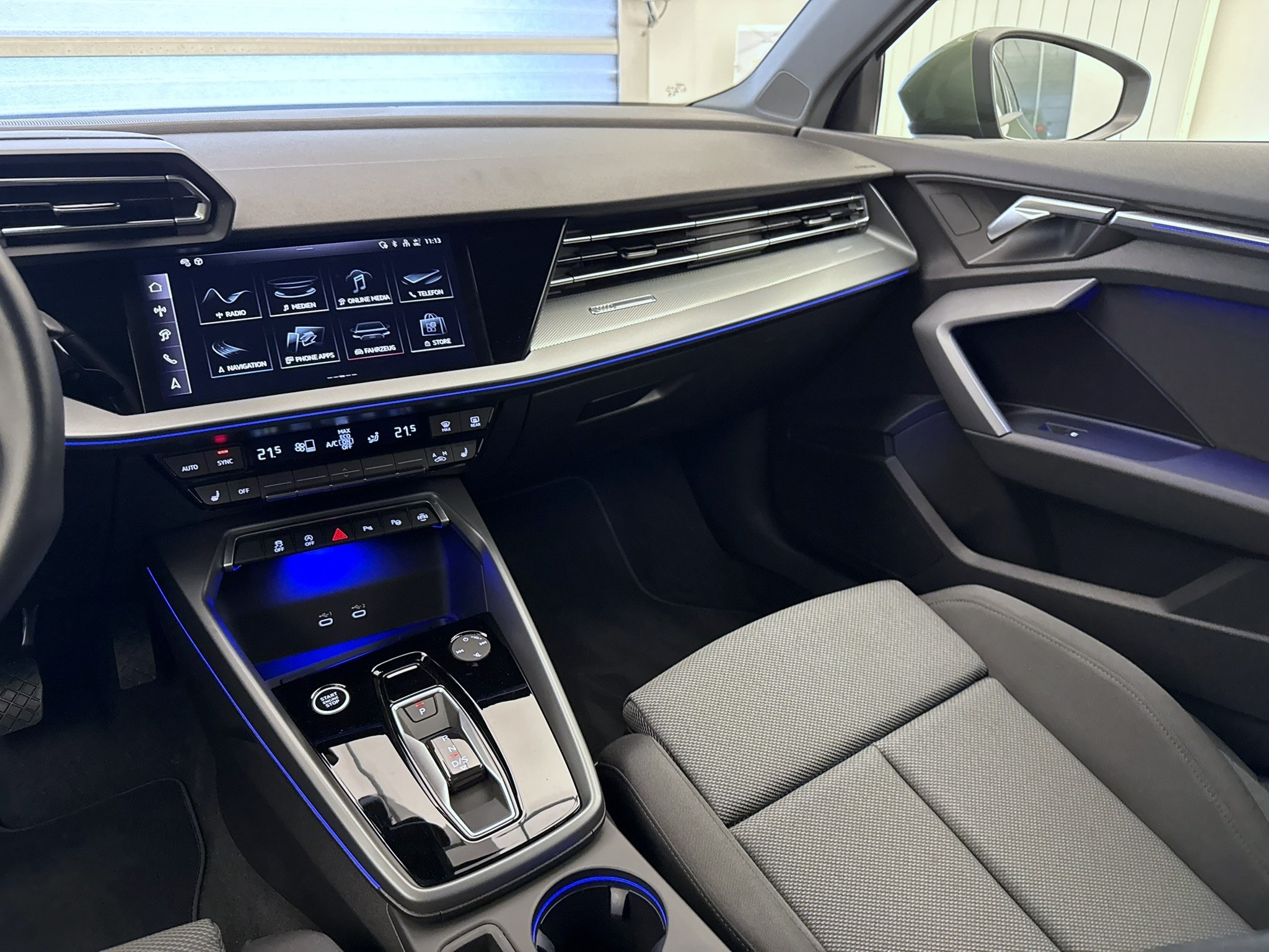 listing desktop thumbnail image 15