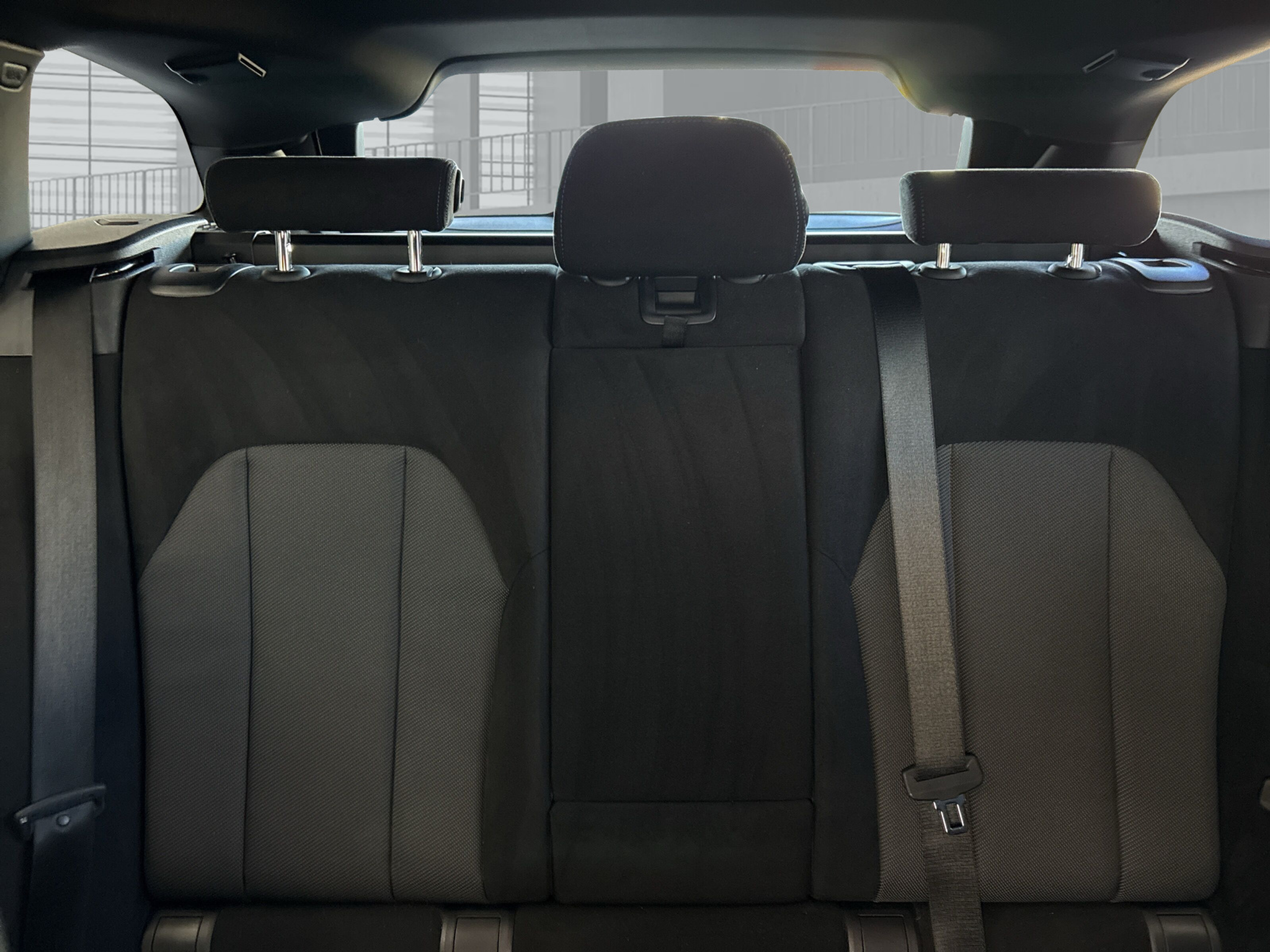 listing desktop thumbnail image 12