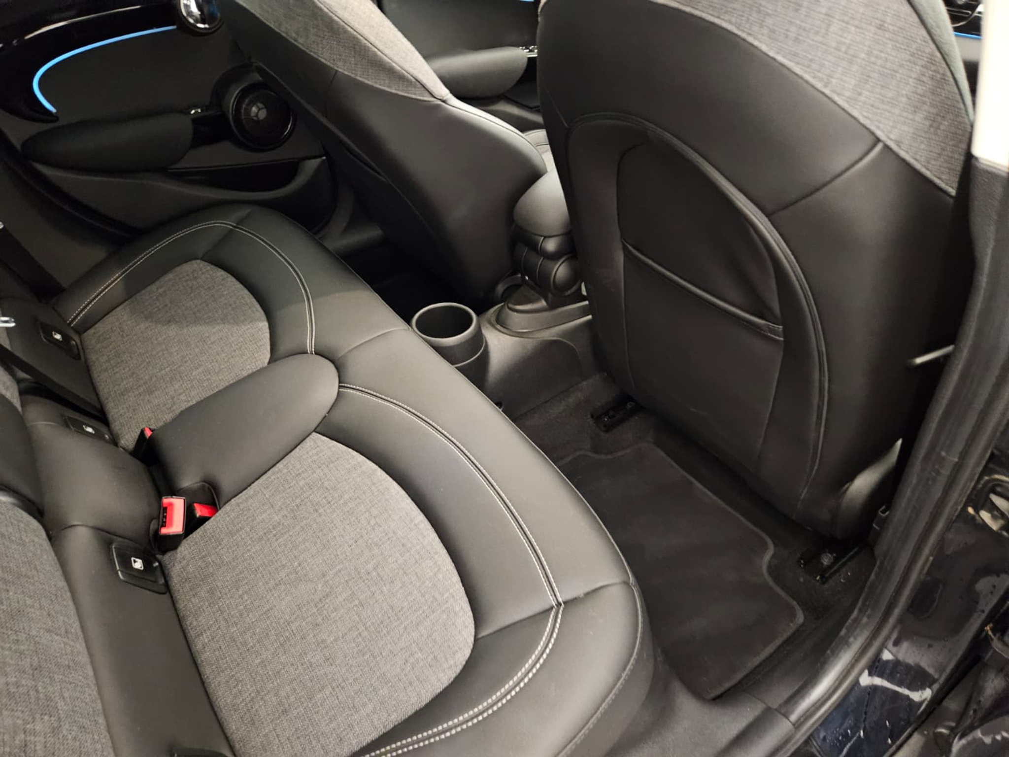 listing desktop thumbnail image 13