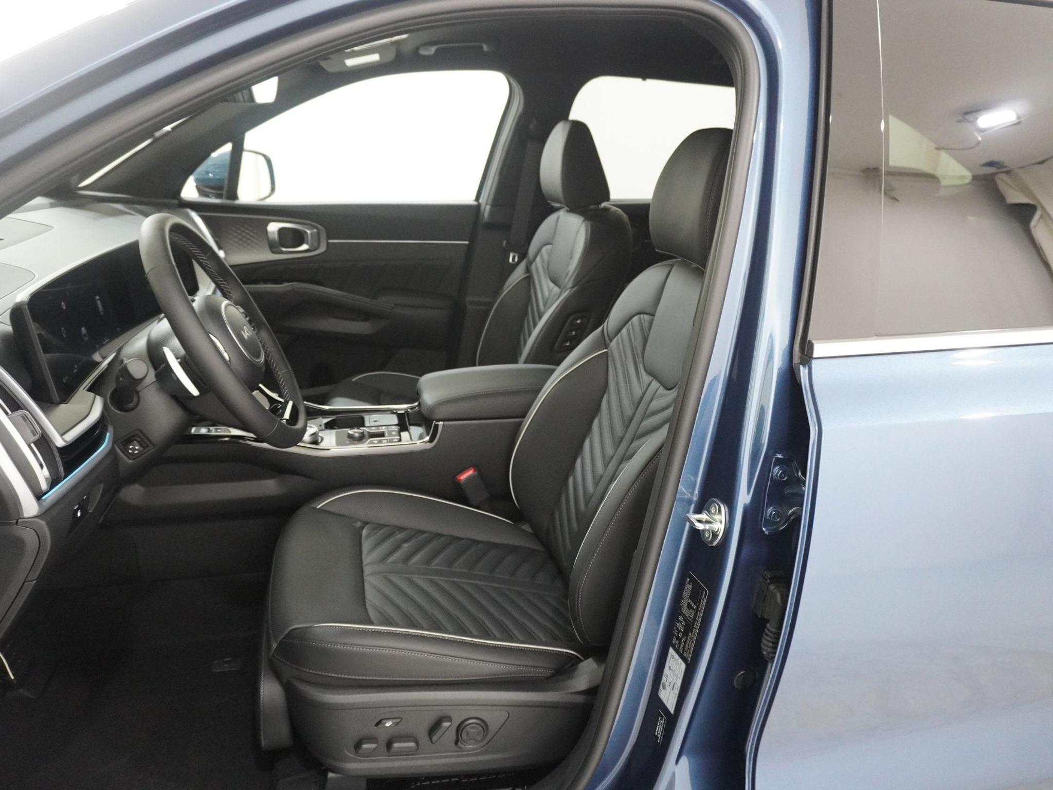 listing desktop thumbnail image 12