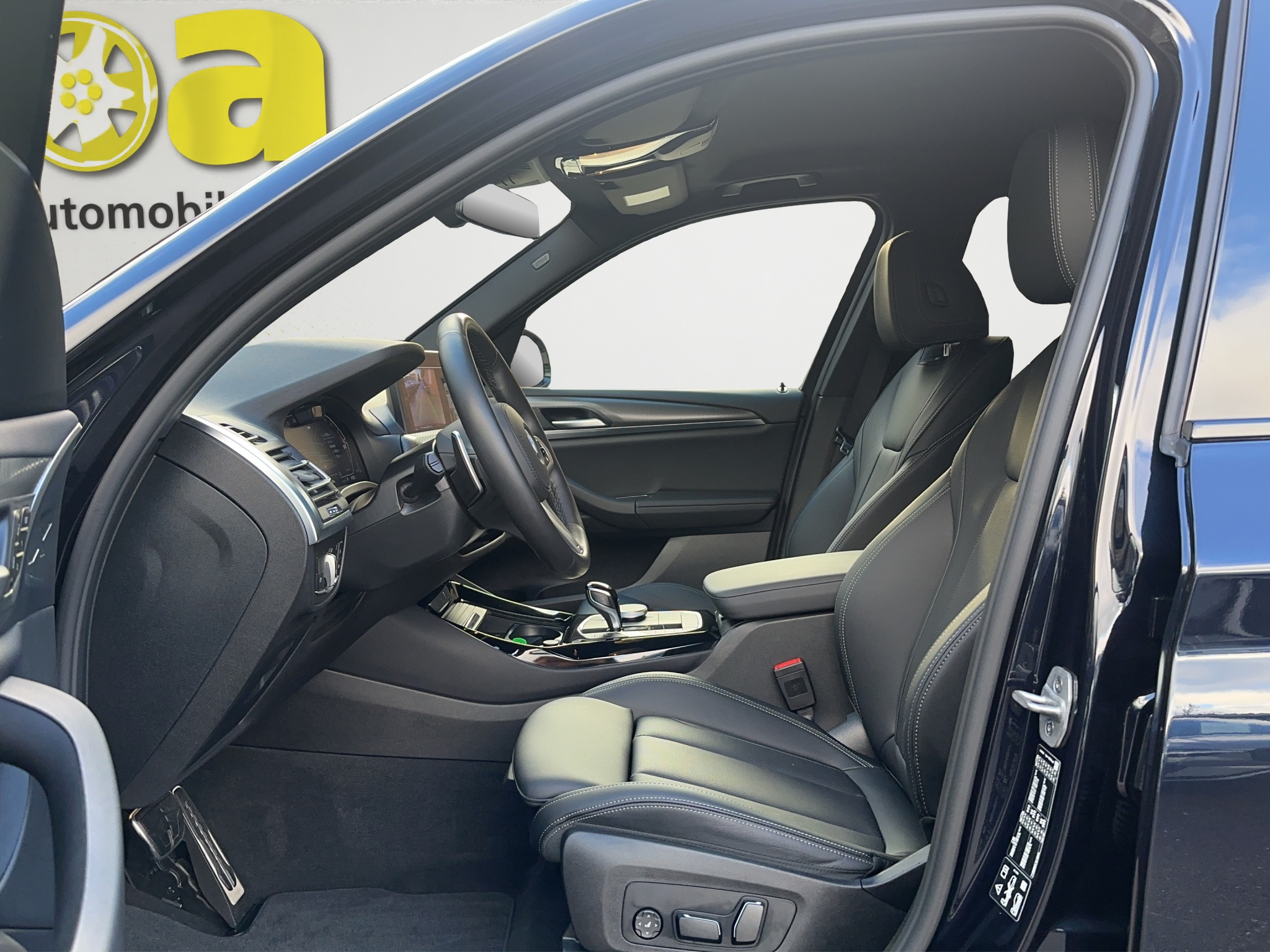 listing desktop thumbnail image 11