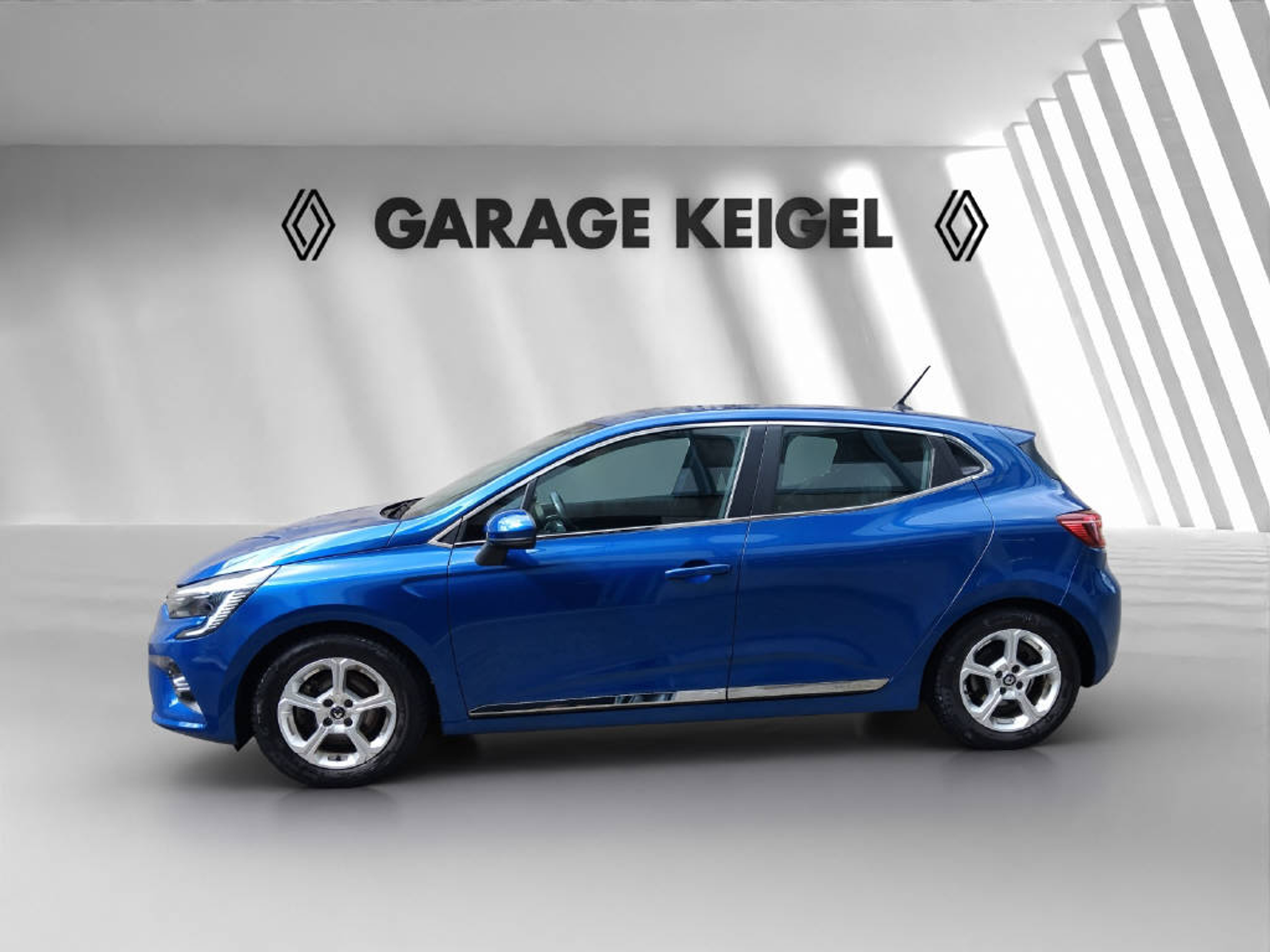 listing desktop thumbnail image 1