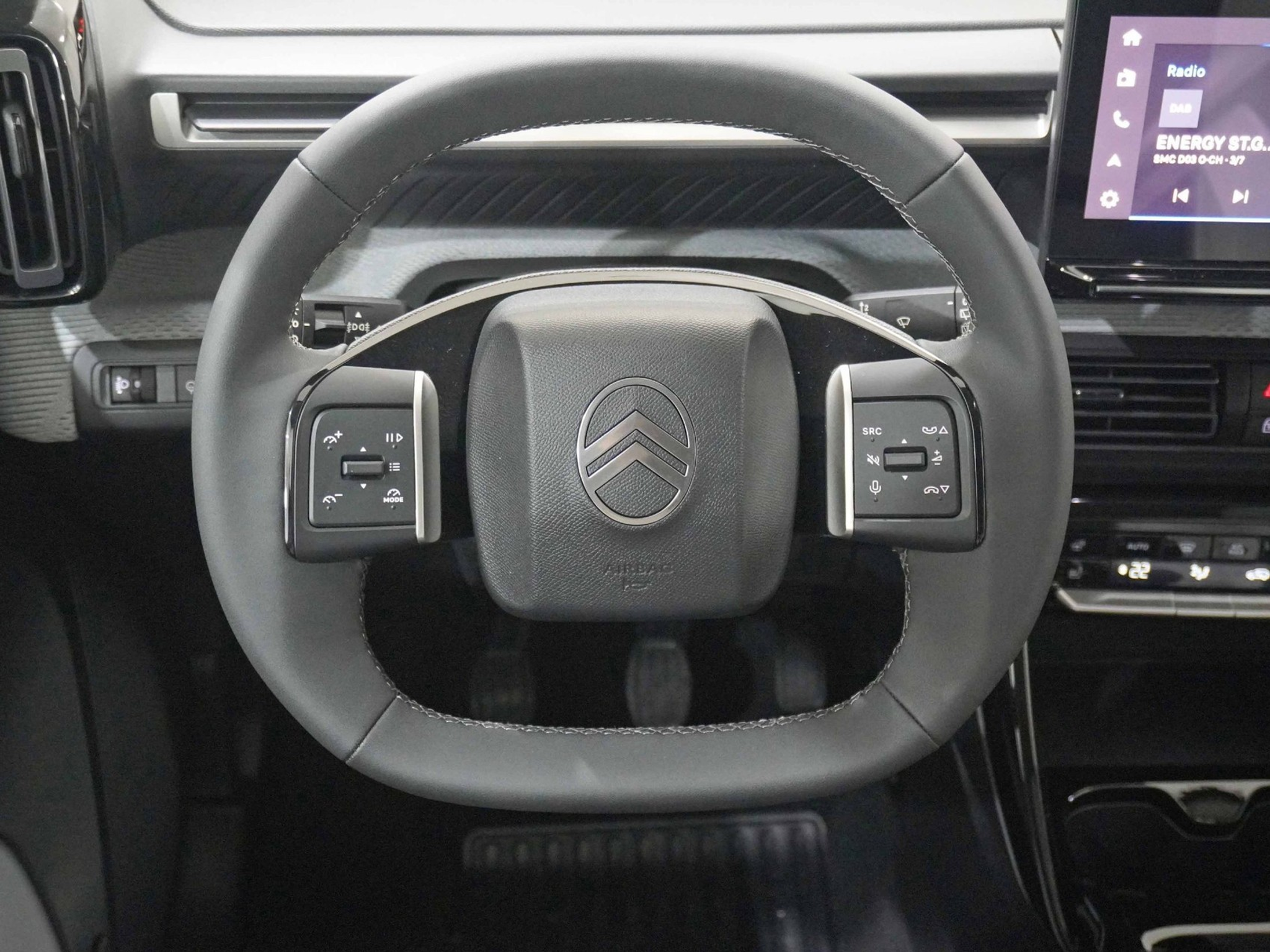 listing desktop thumbnail image 9