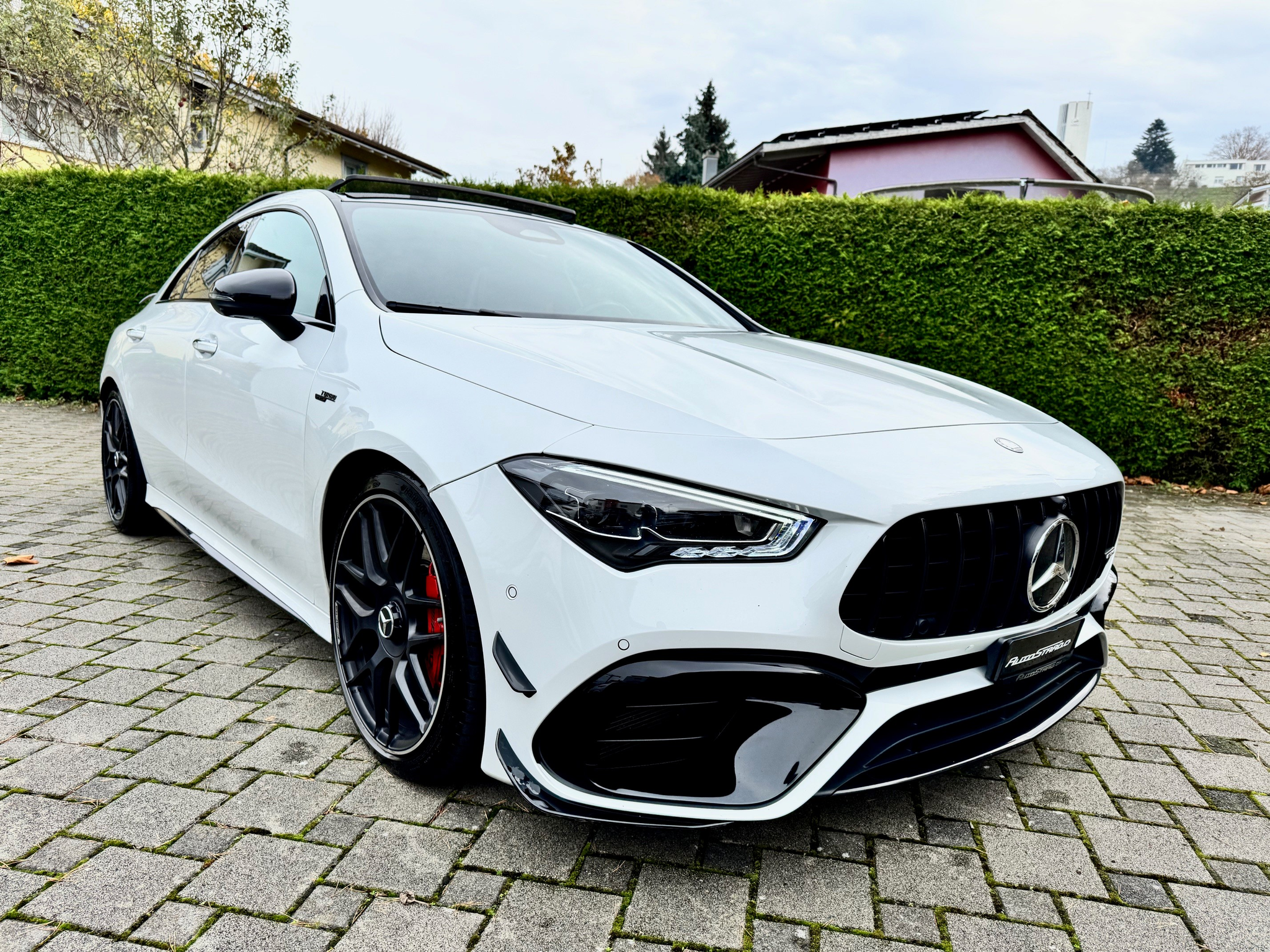 listing desktop thumbnail image 2