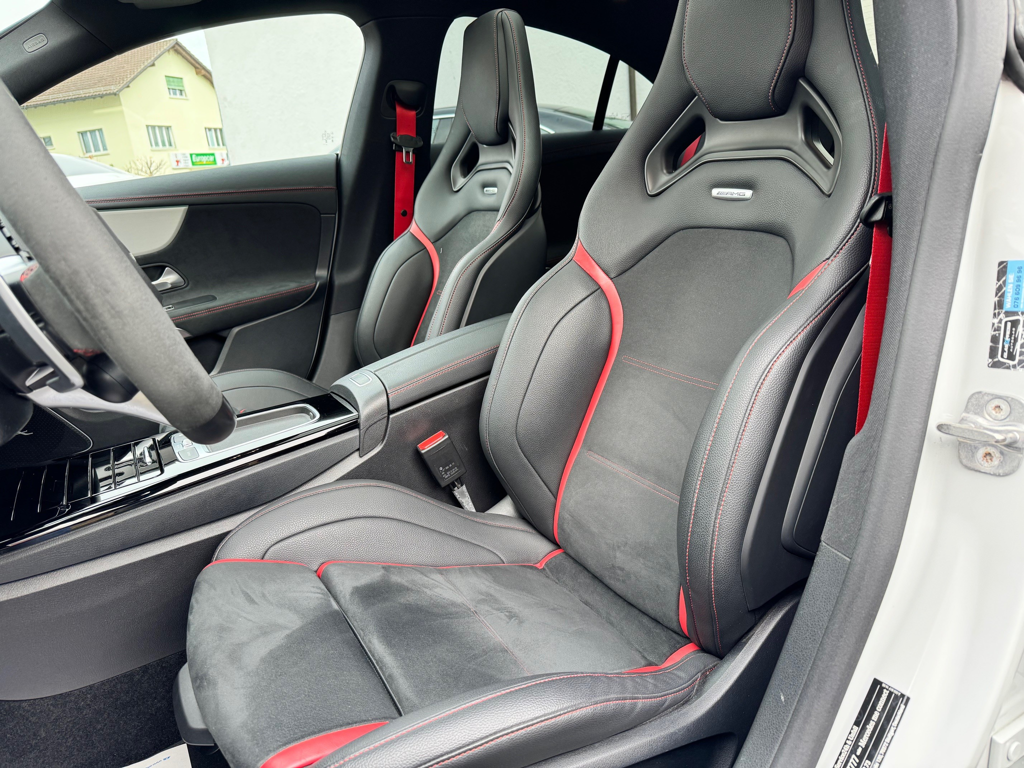 listing desktop thumbnail image 10