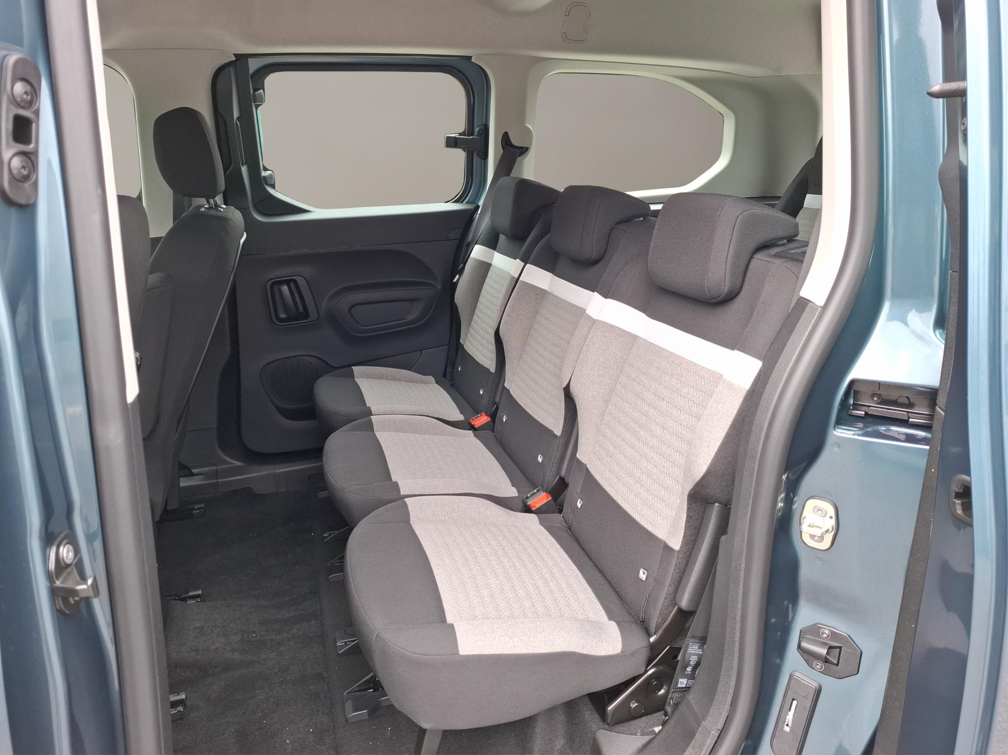 listing desktop thumbnail image 9