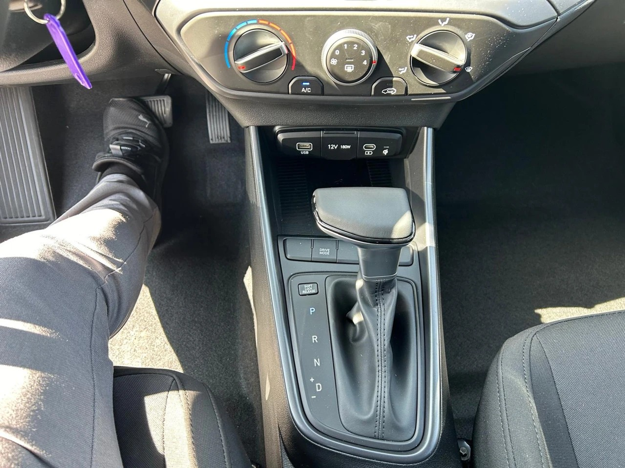 listing desktop thumbnail image 9