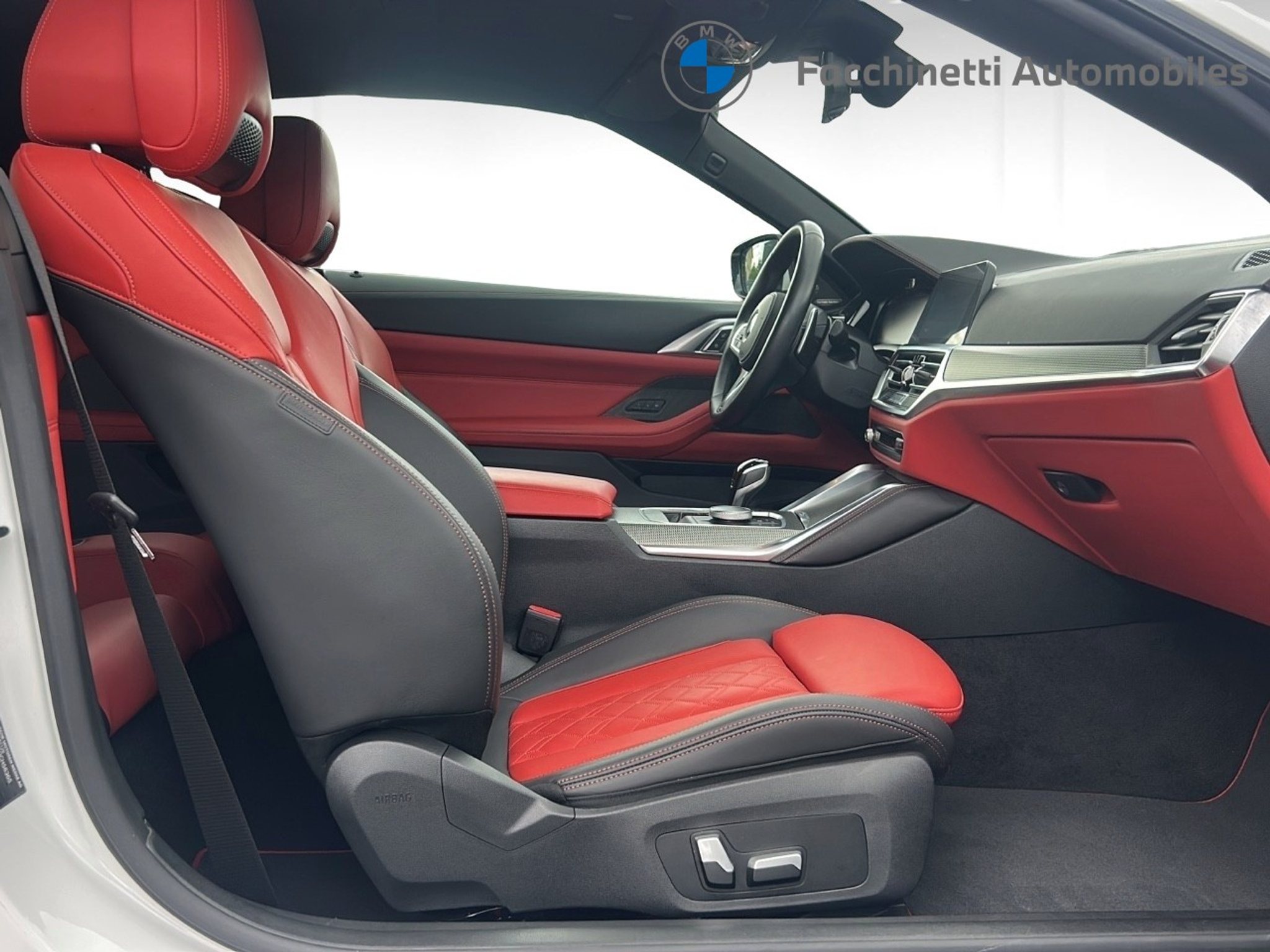 listing desktop thumbnail image 13