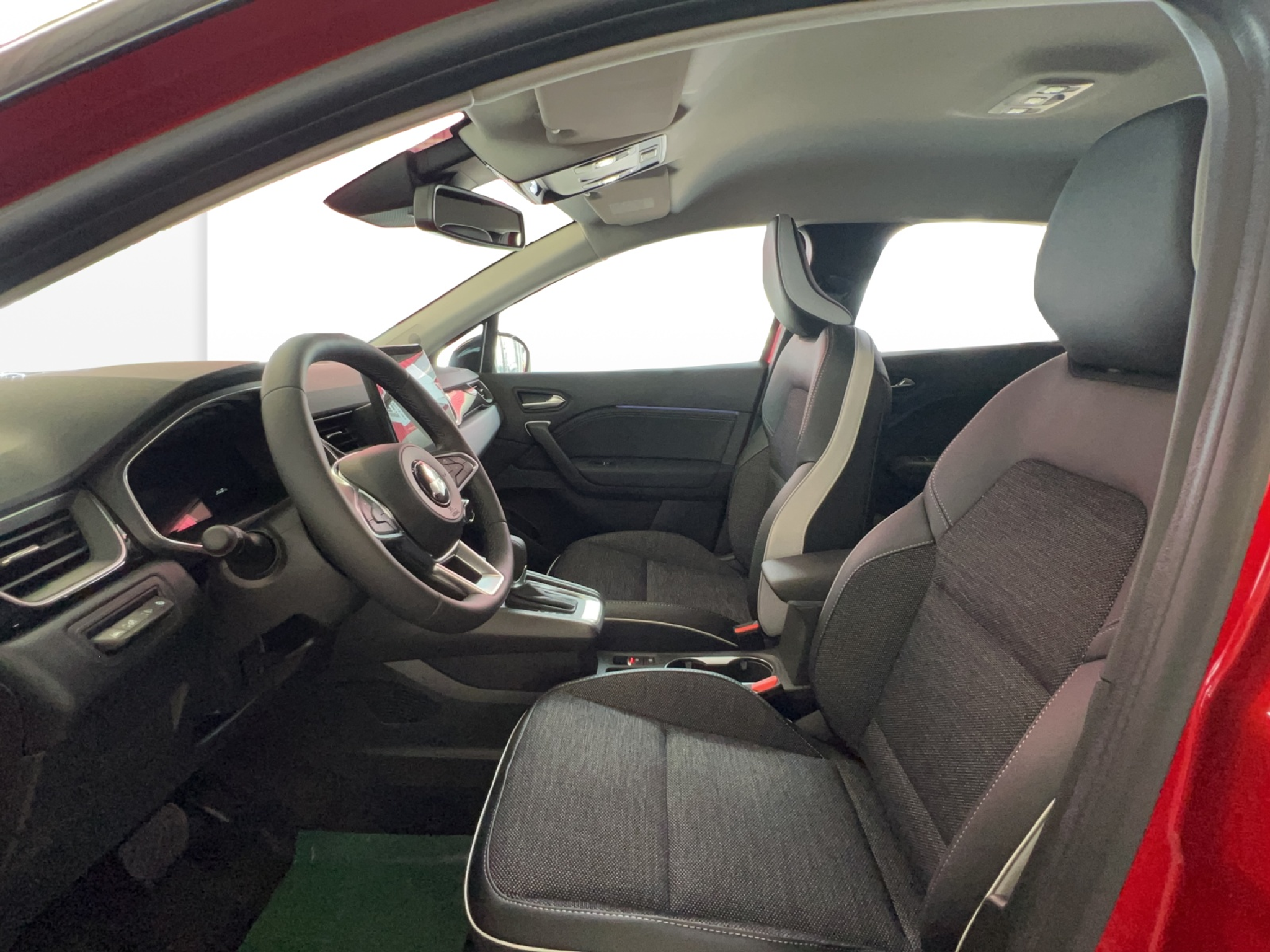 listing desktop thumbnail image 4