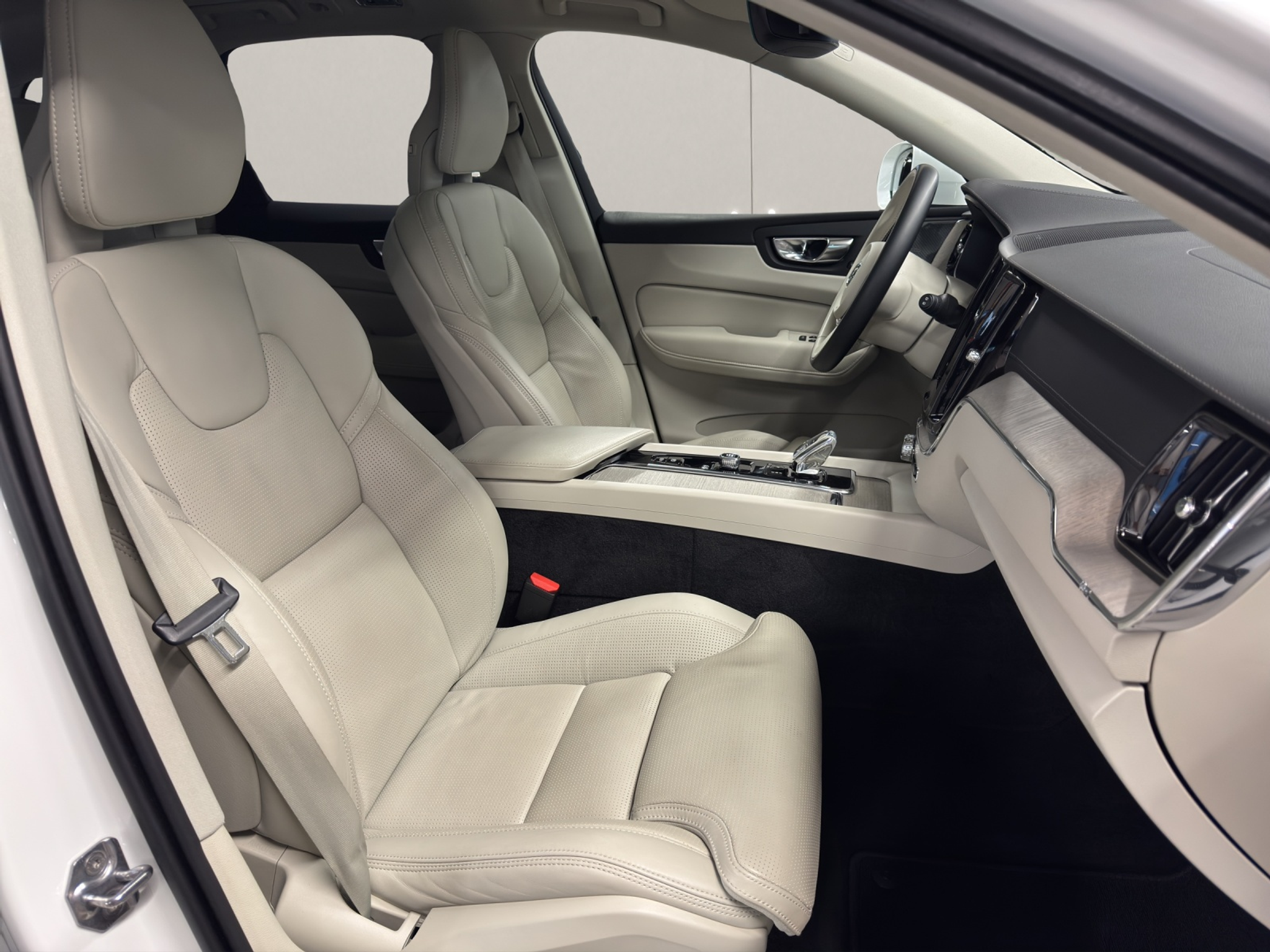 listing desktop thumbnail image 13