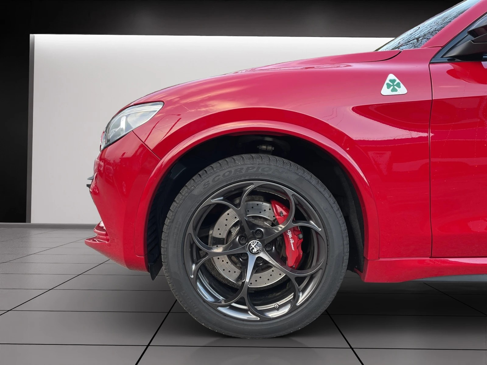 listing desktop thumbnail image 5