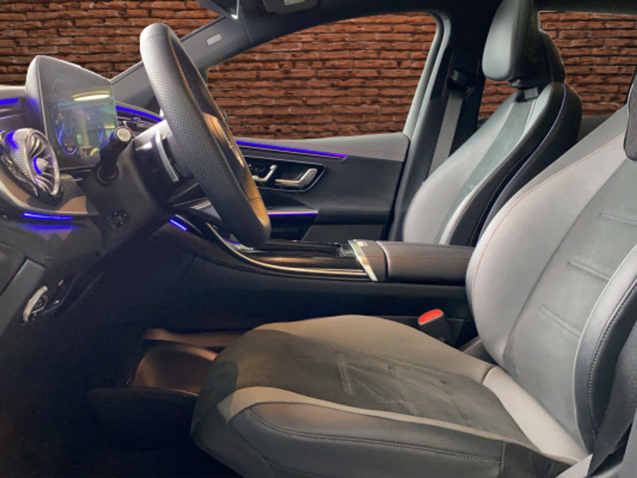 listing desktop thumbnail image 11