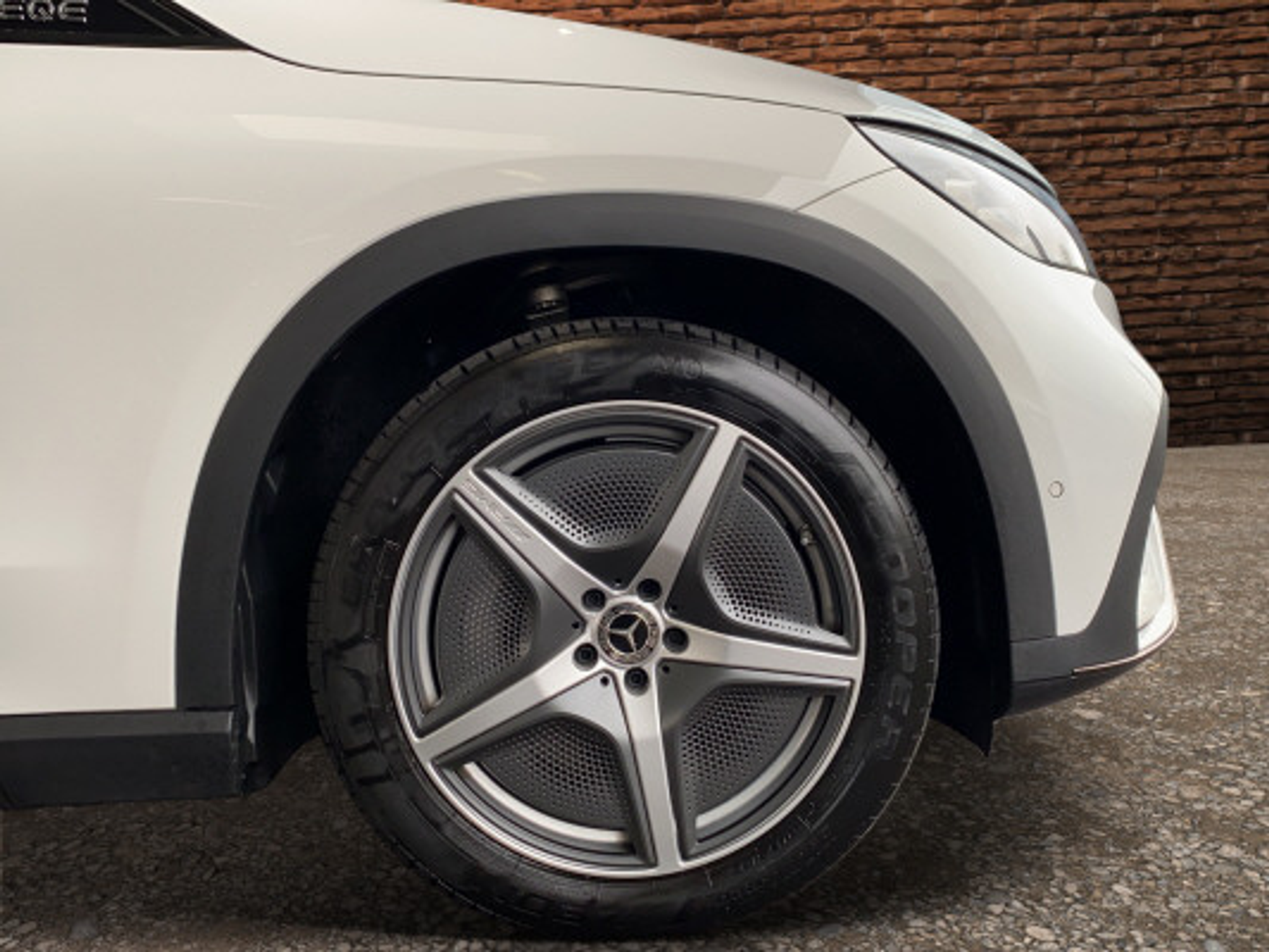 listing desktop thumbnail image 8