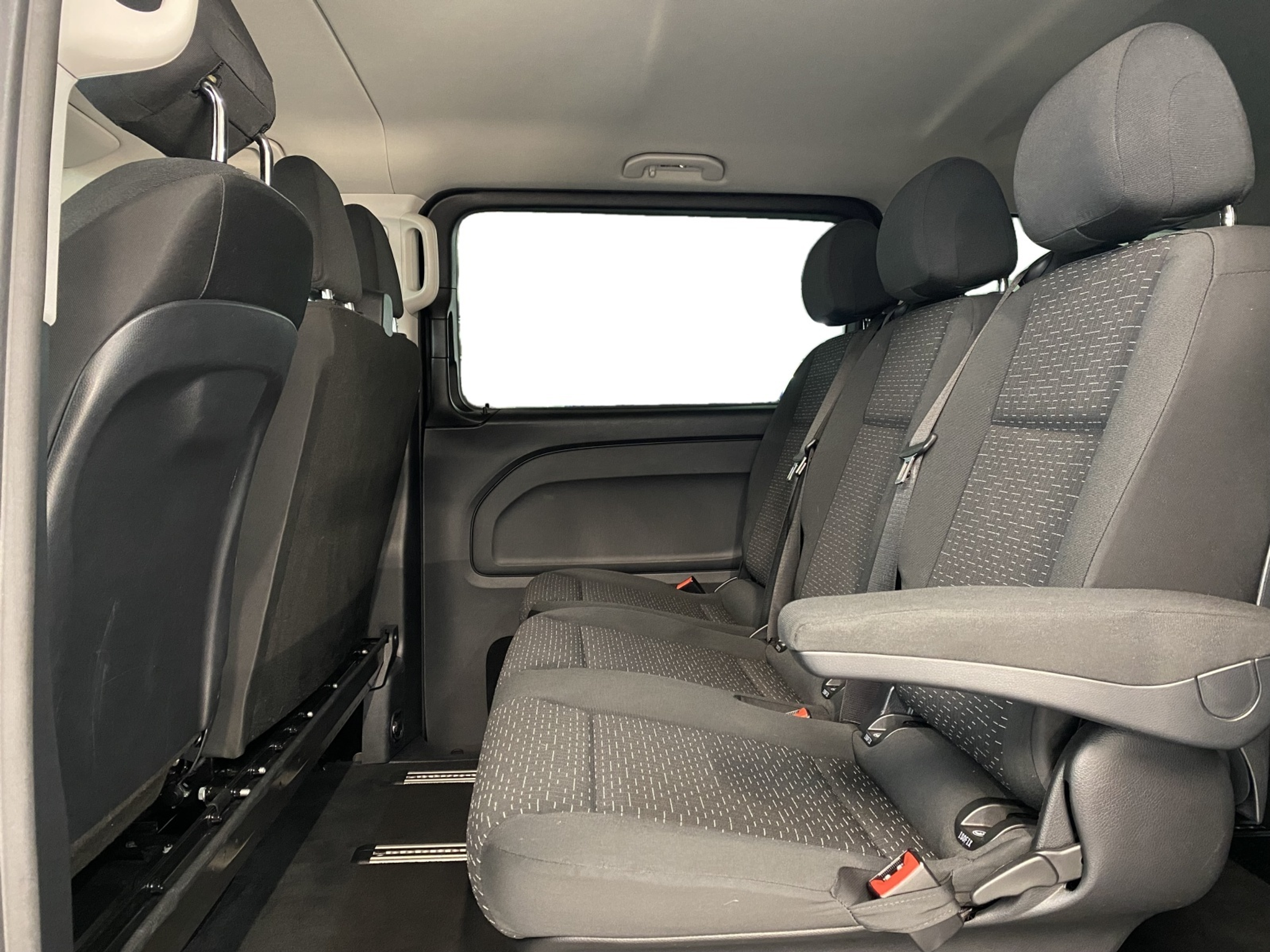 listing desktop thumbnail image 6