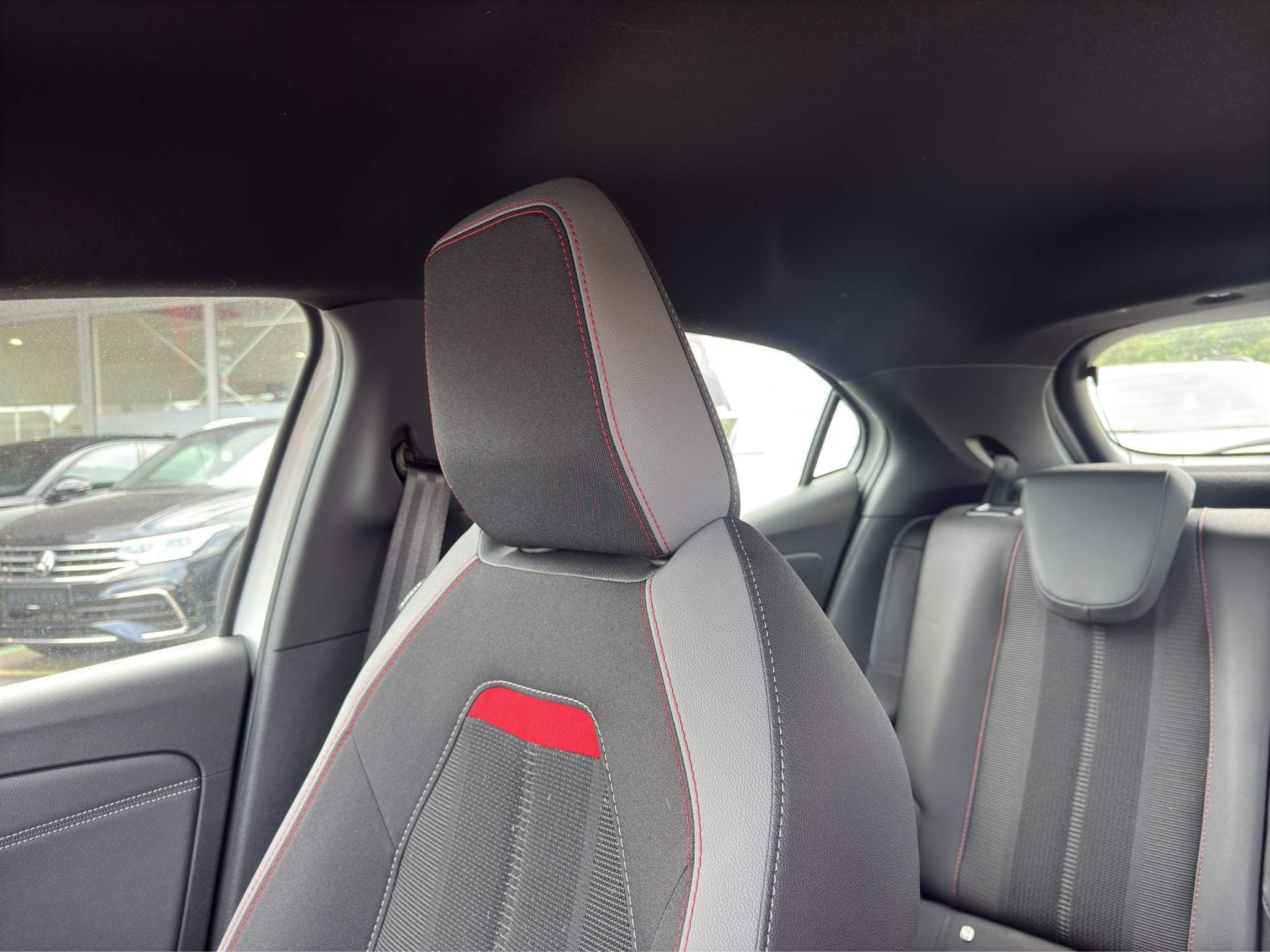 listing desktop thumbnail image 25