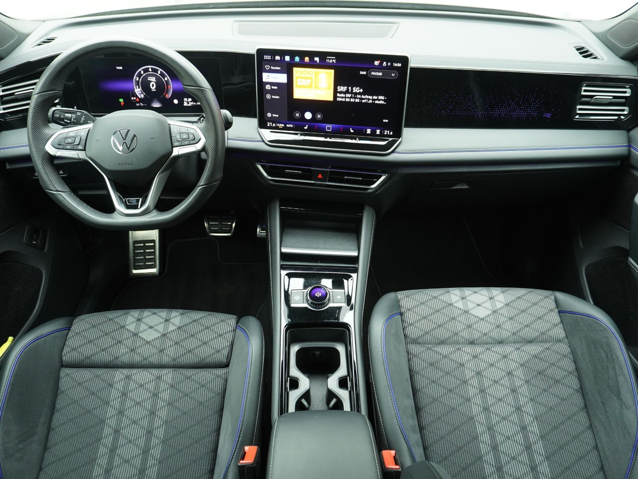 listing desktop thumbnail image 15