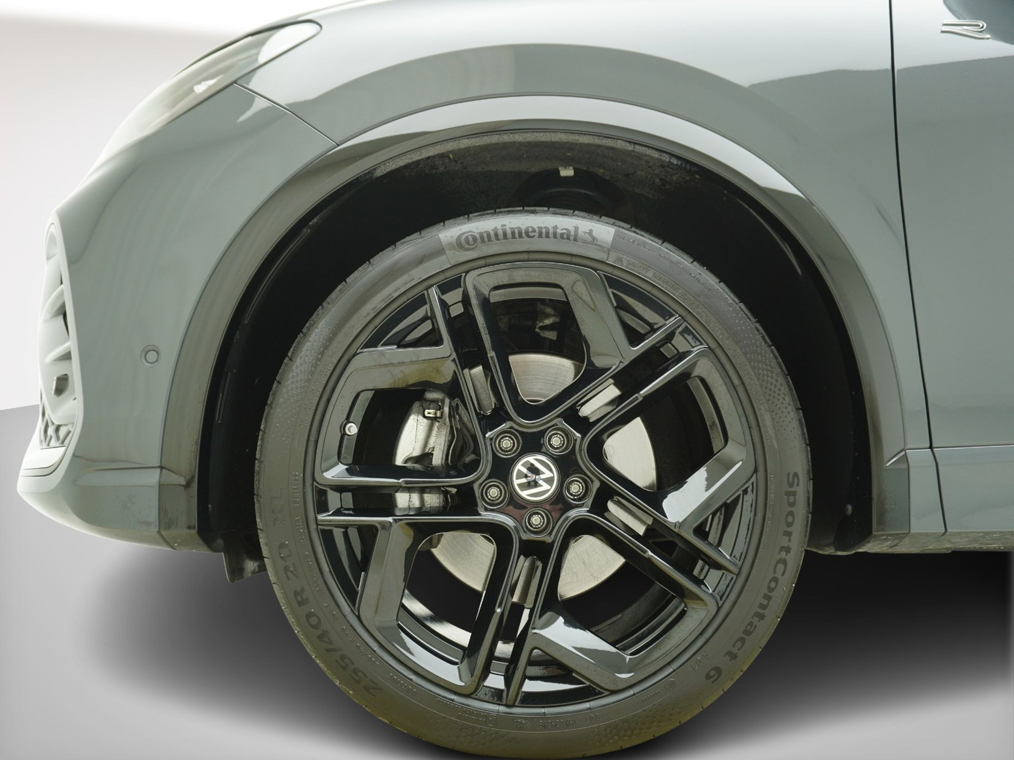 listing desktop thumbnail image 6