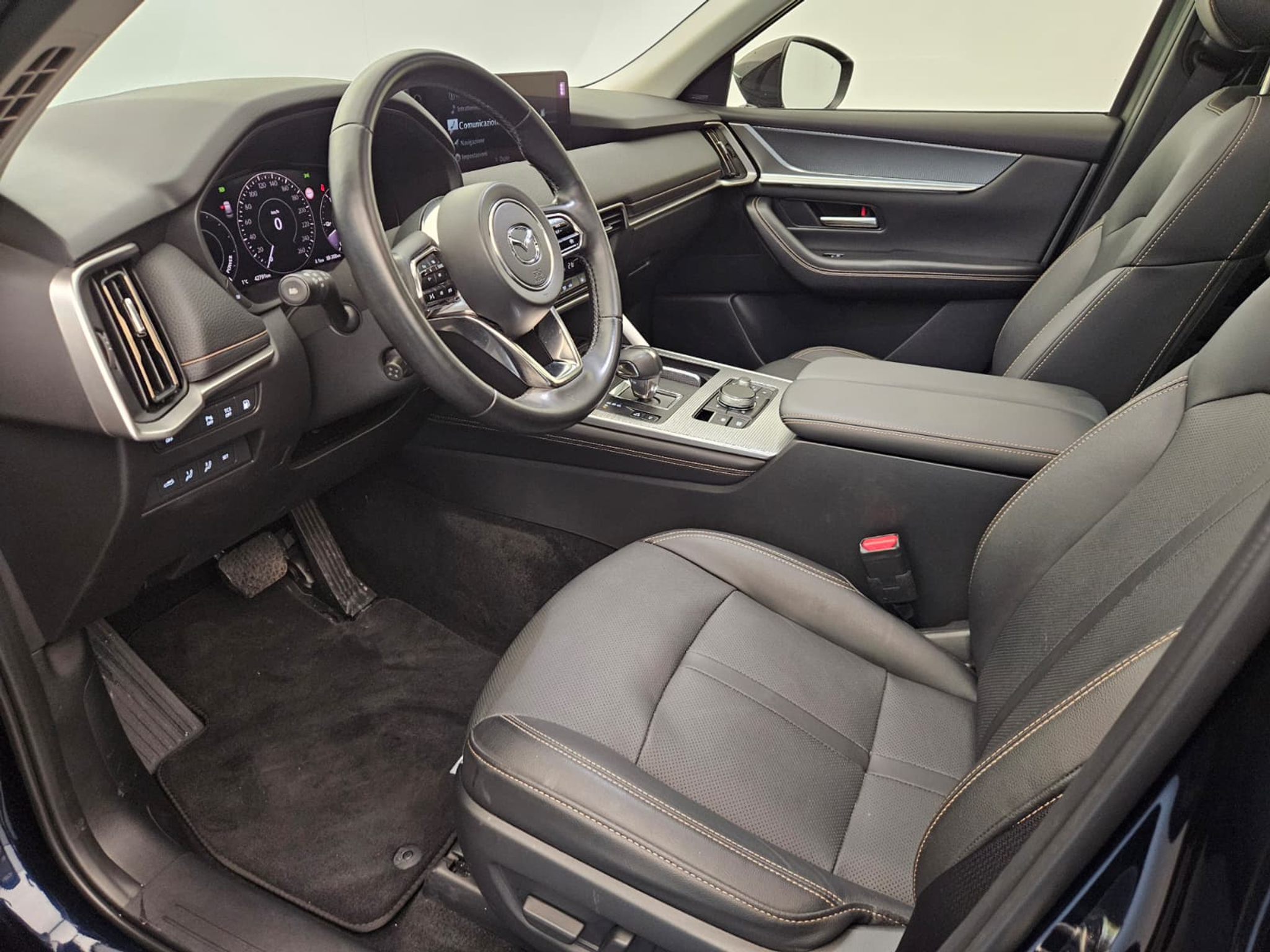 listing desktop thumbnail image 10