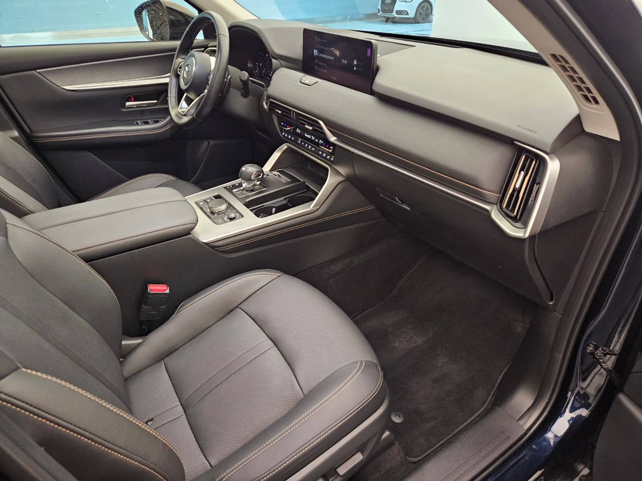 listing desktop thumbnail image 11