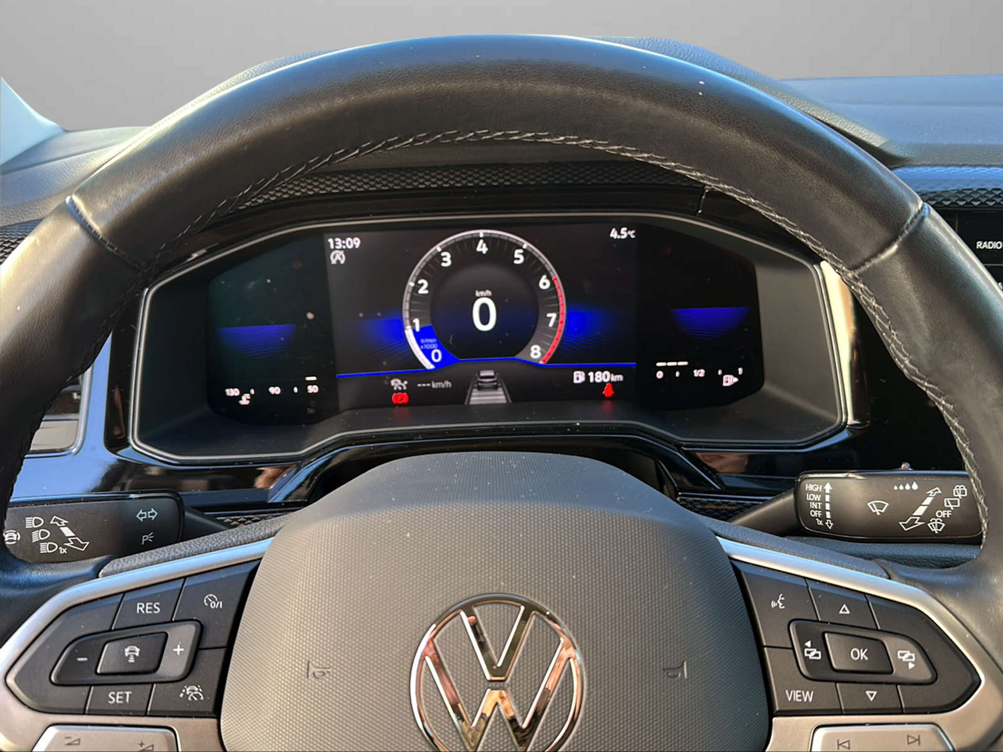 listing desktop thumbnail image 13