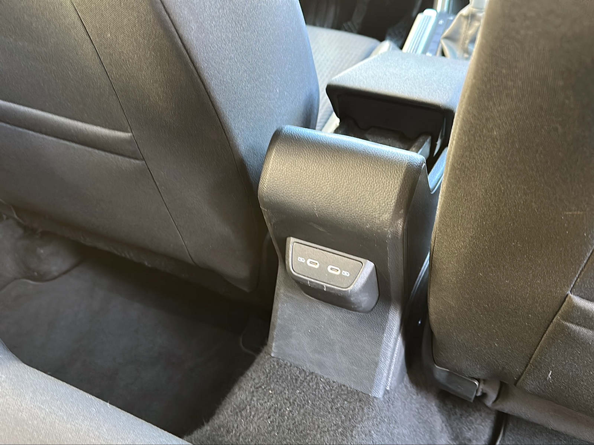 listing desktop thumbnail image 16