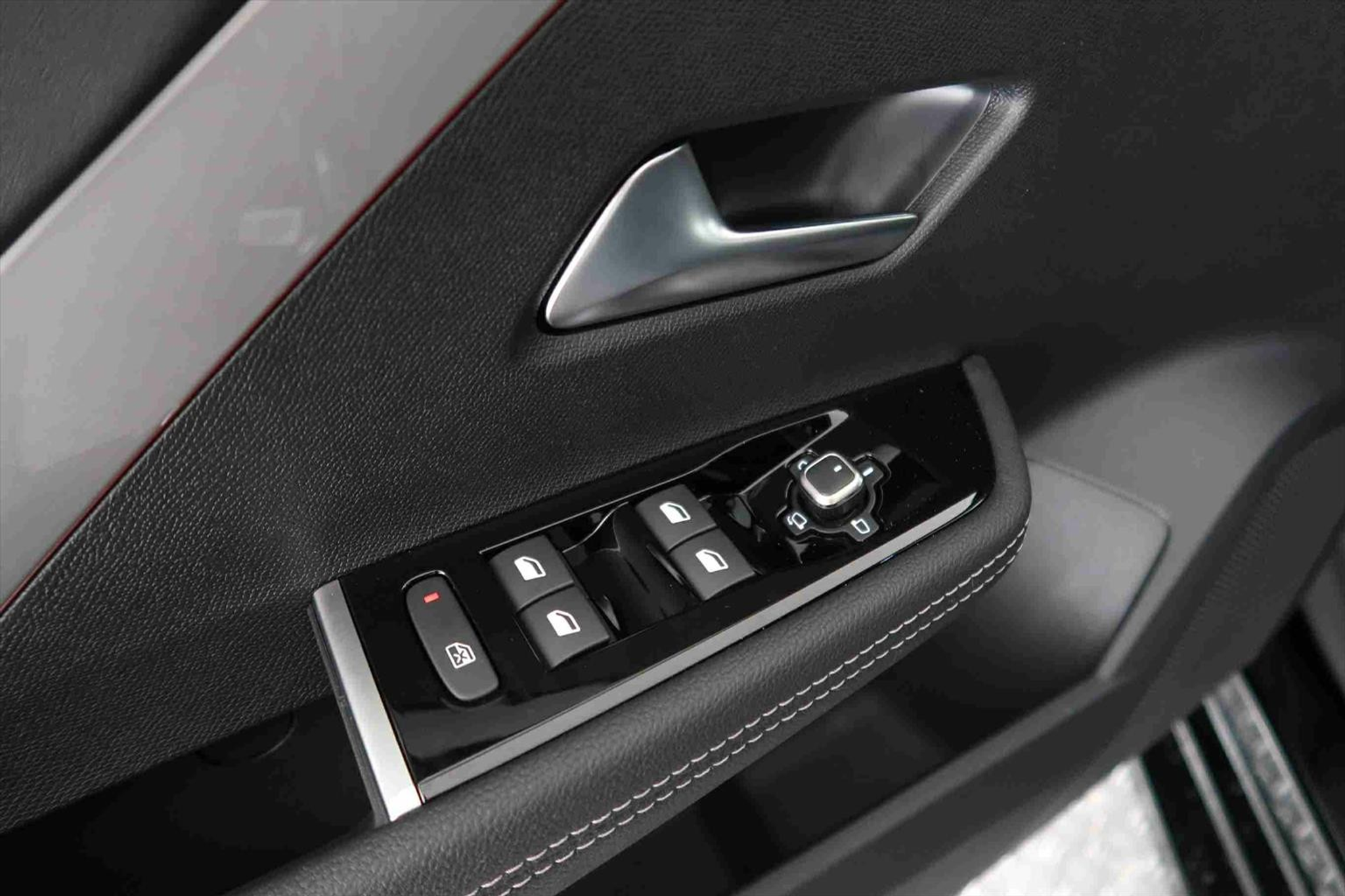 listing desktop thumbnail image 14