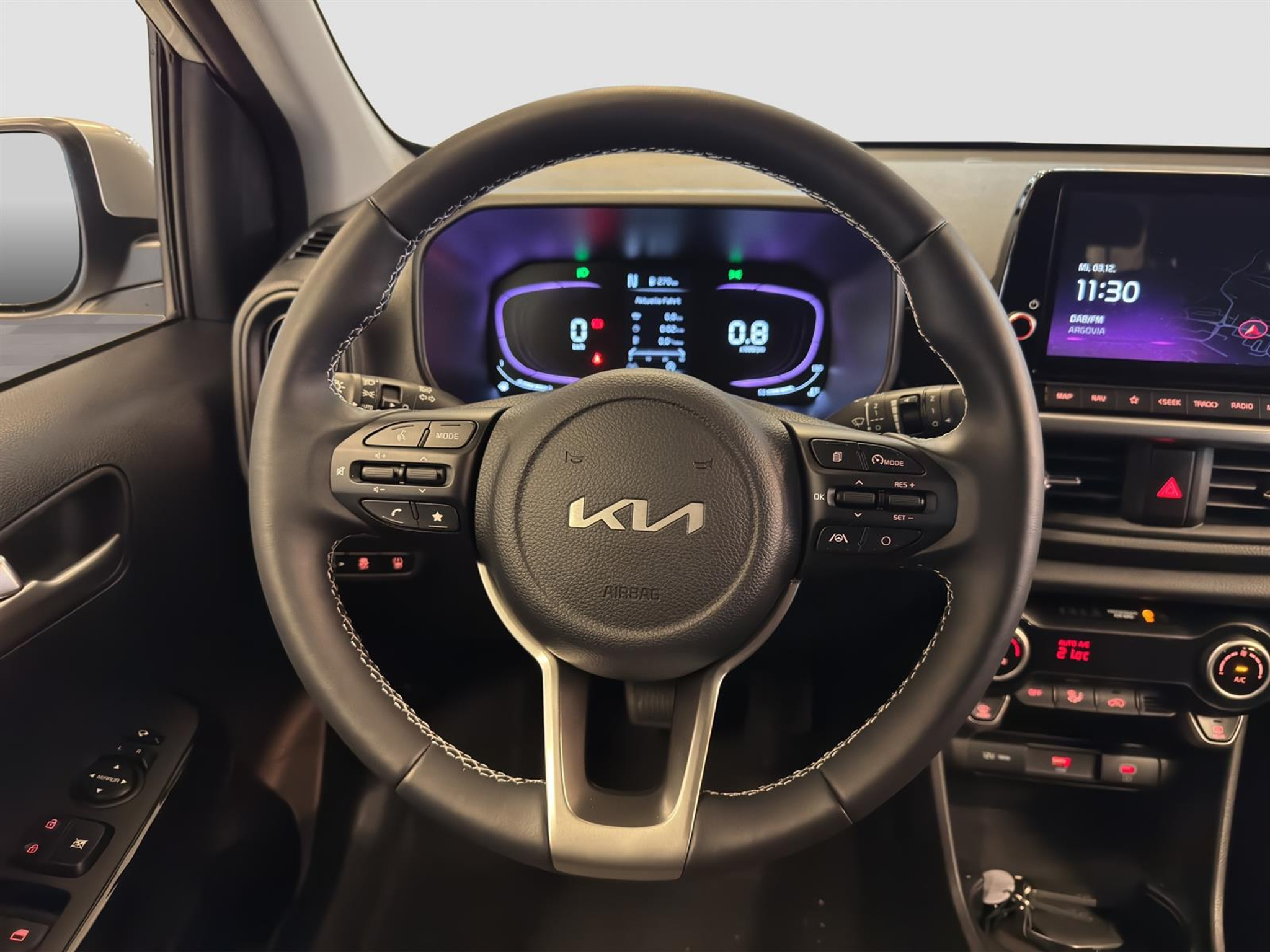 listing desktop thumbnail image 9