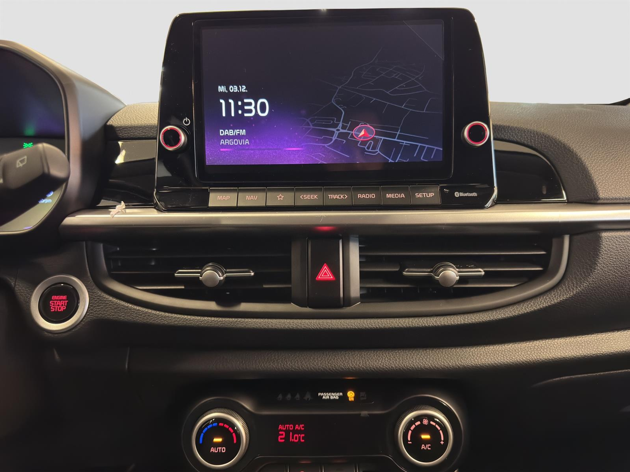 listing desktop thumbnail image 11