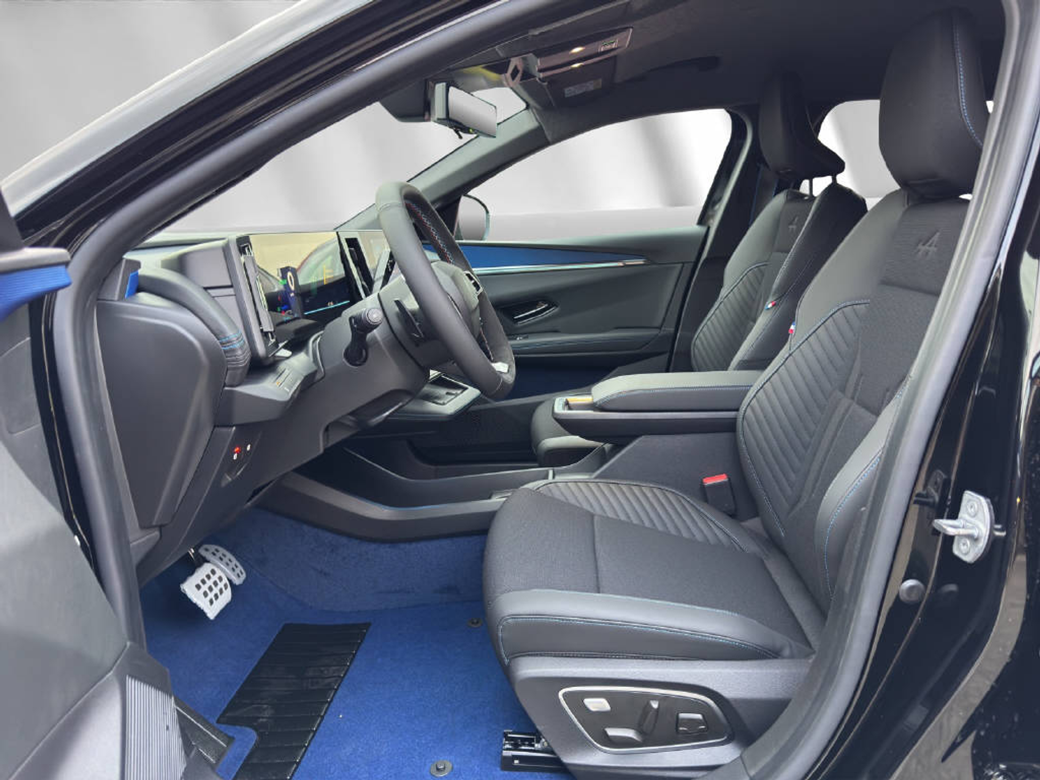 listing desktop thumbnail image 3