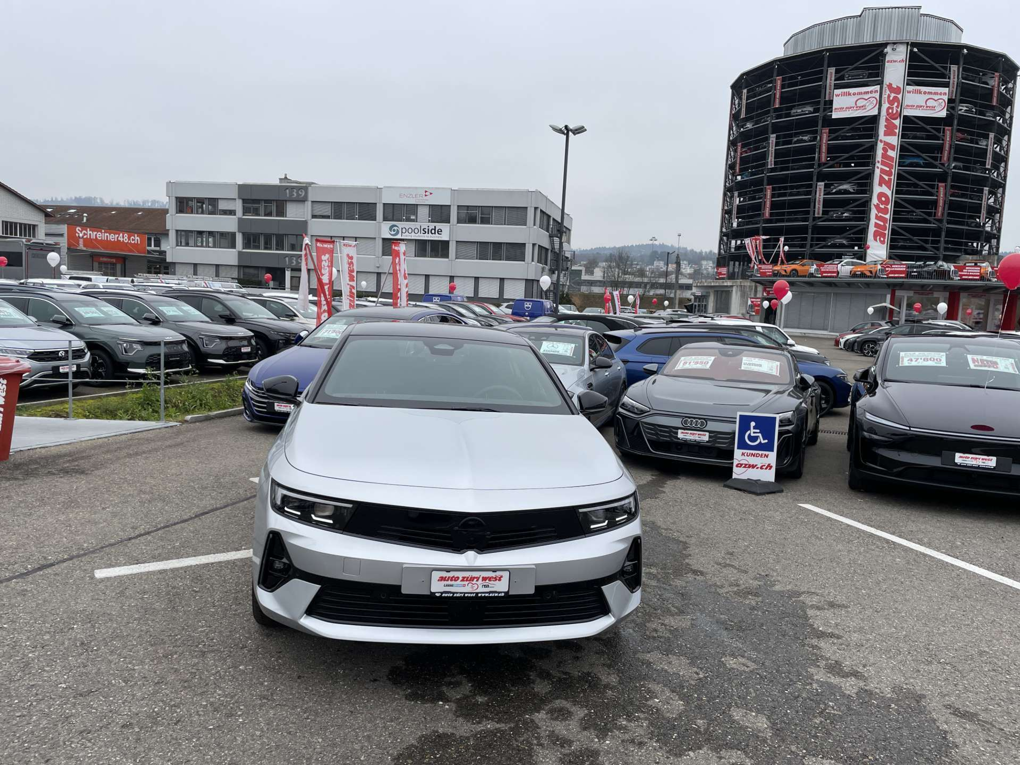 listing desktop thumbnail image 13