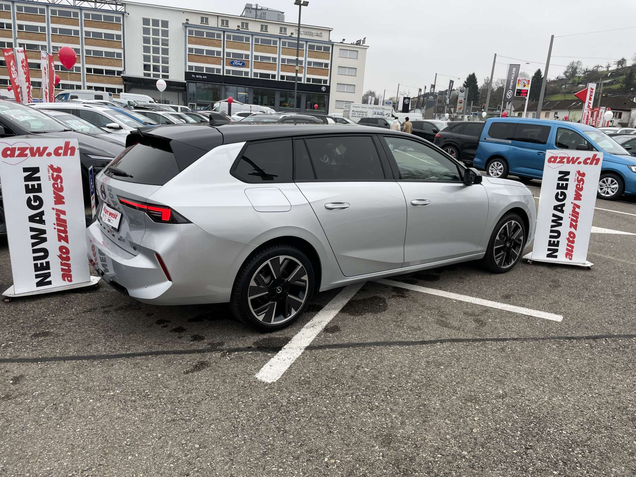 listing desktop thumbnail image 2