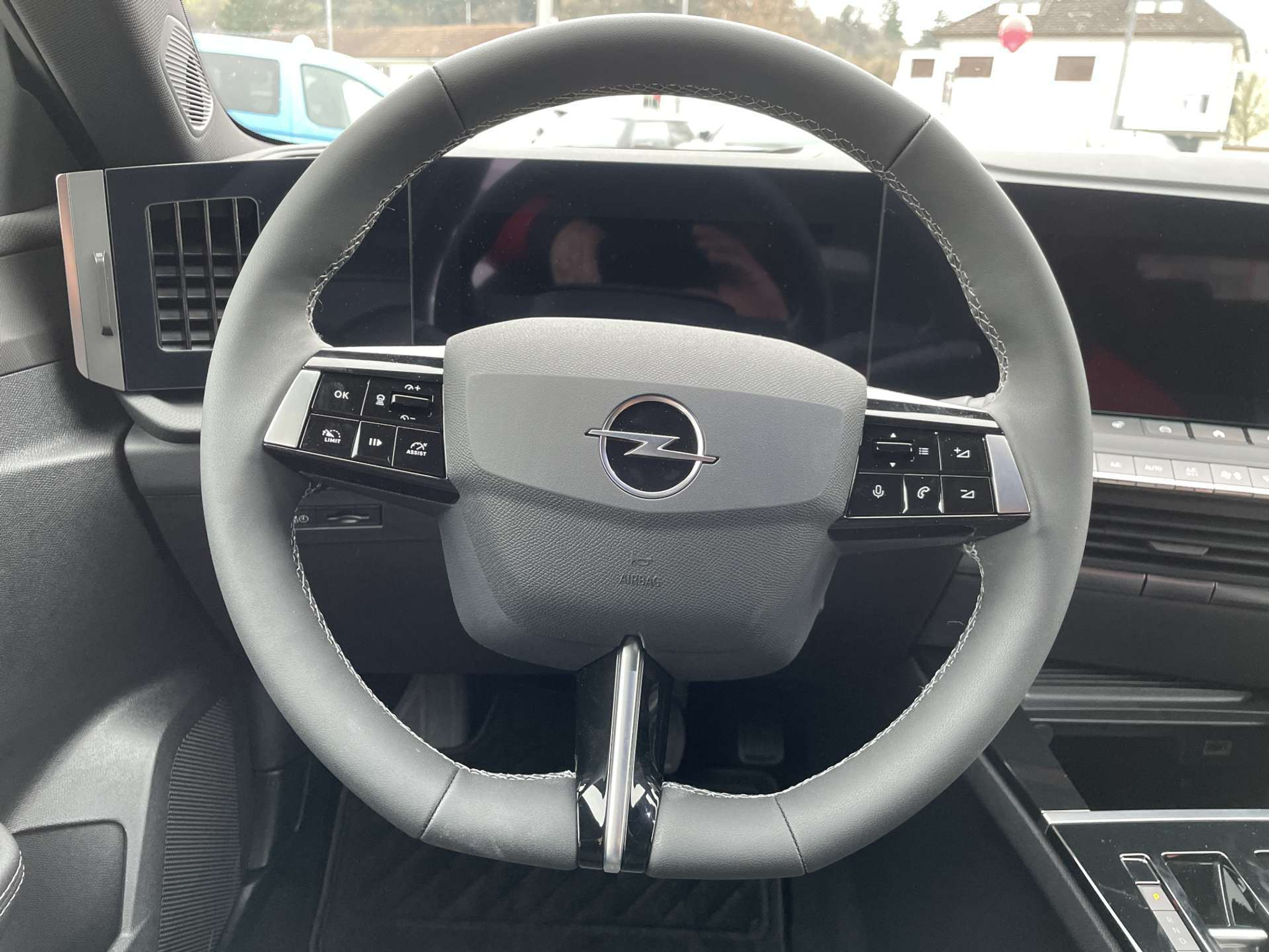 listing desktop thumbnail image 15